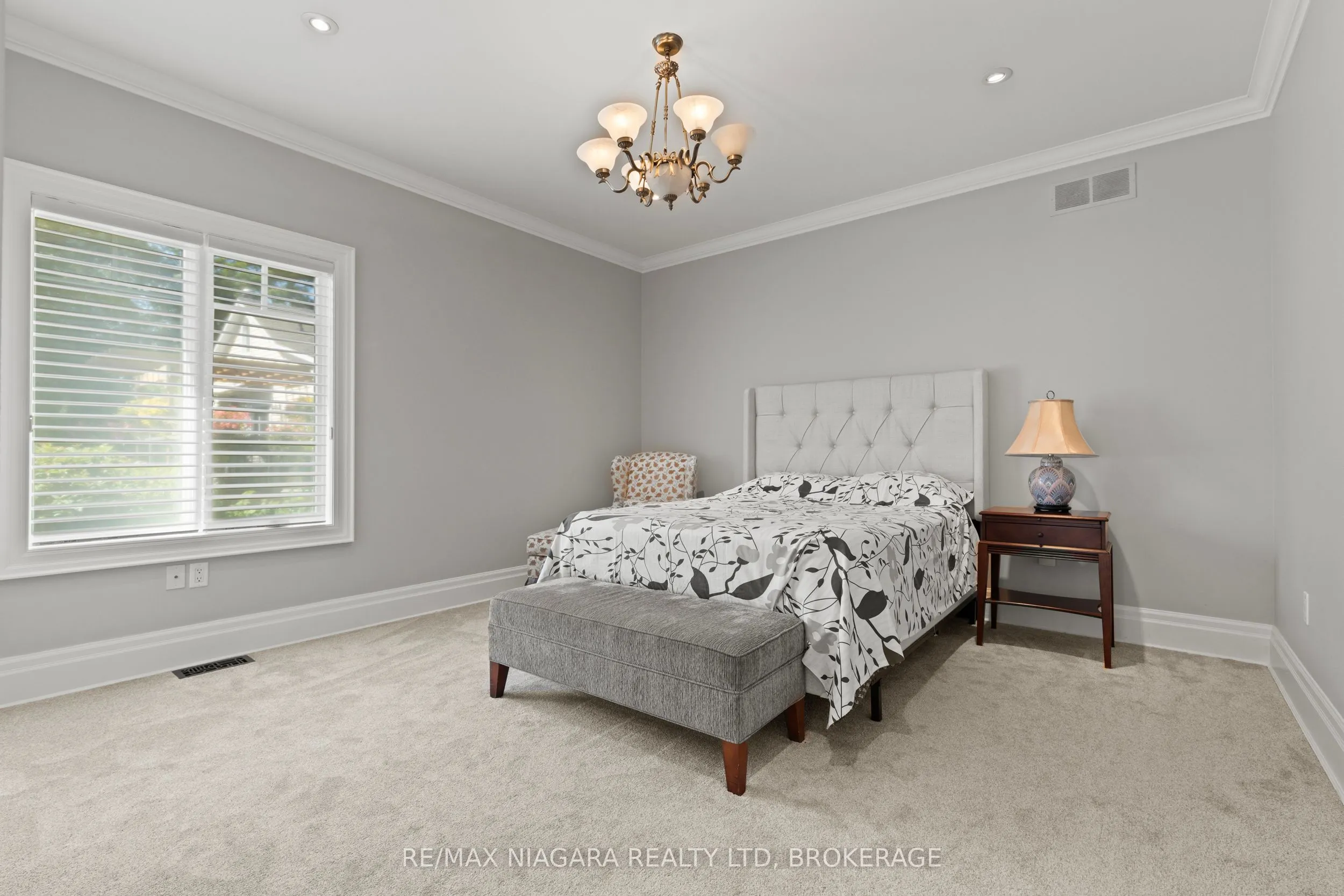 380 NASSAU Street