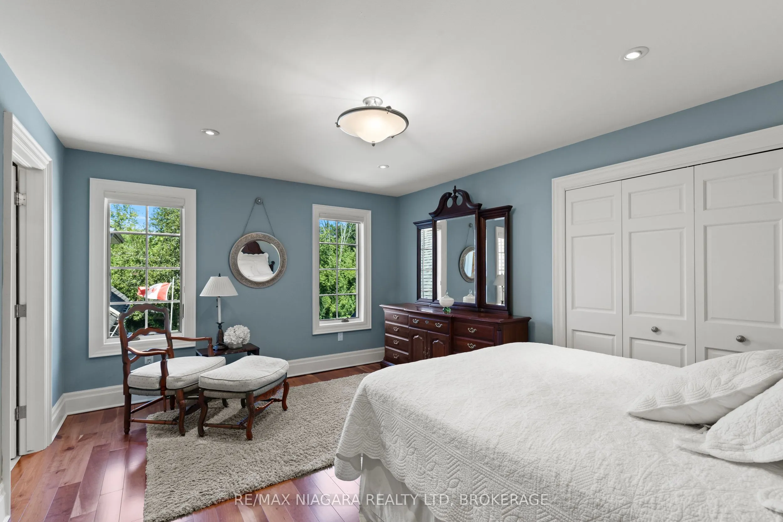 380 NASSAU Street