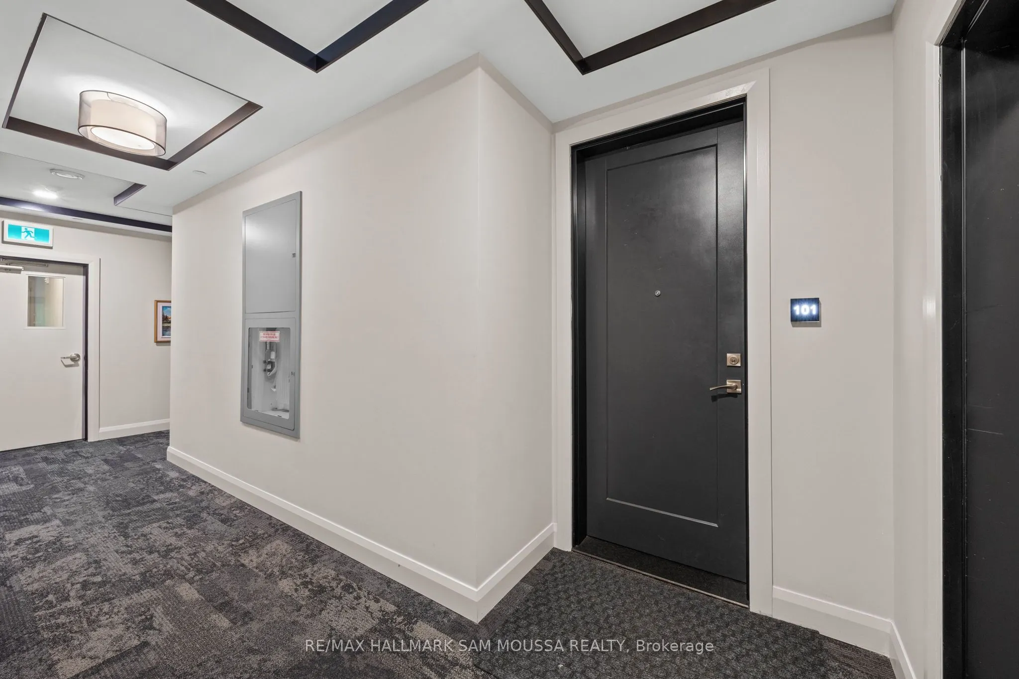 120 Cortile Private, #101
