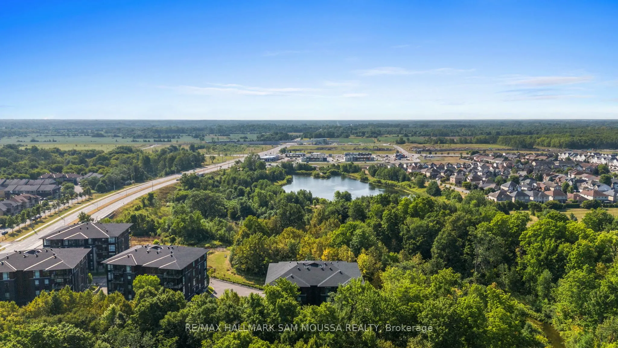 120 Cortile Private, #101