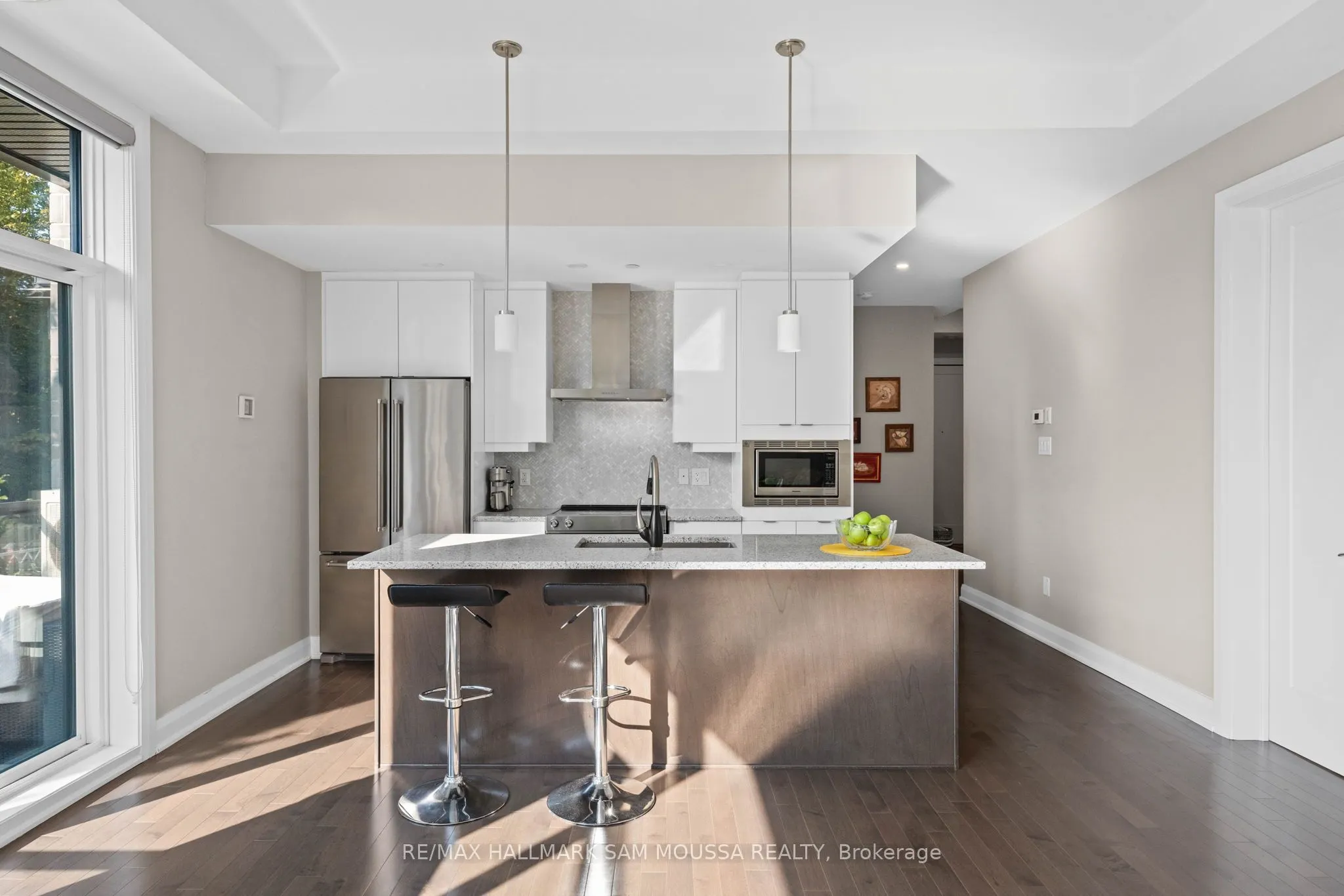 120 Cortile Private, #101