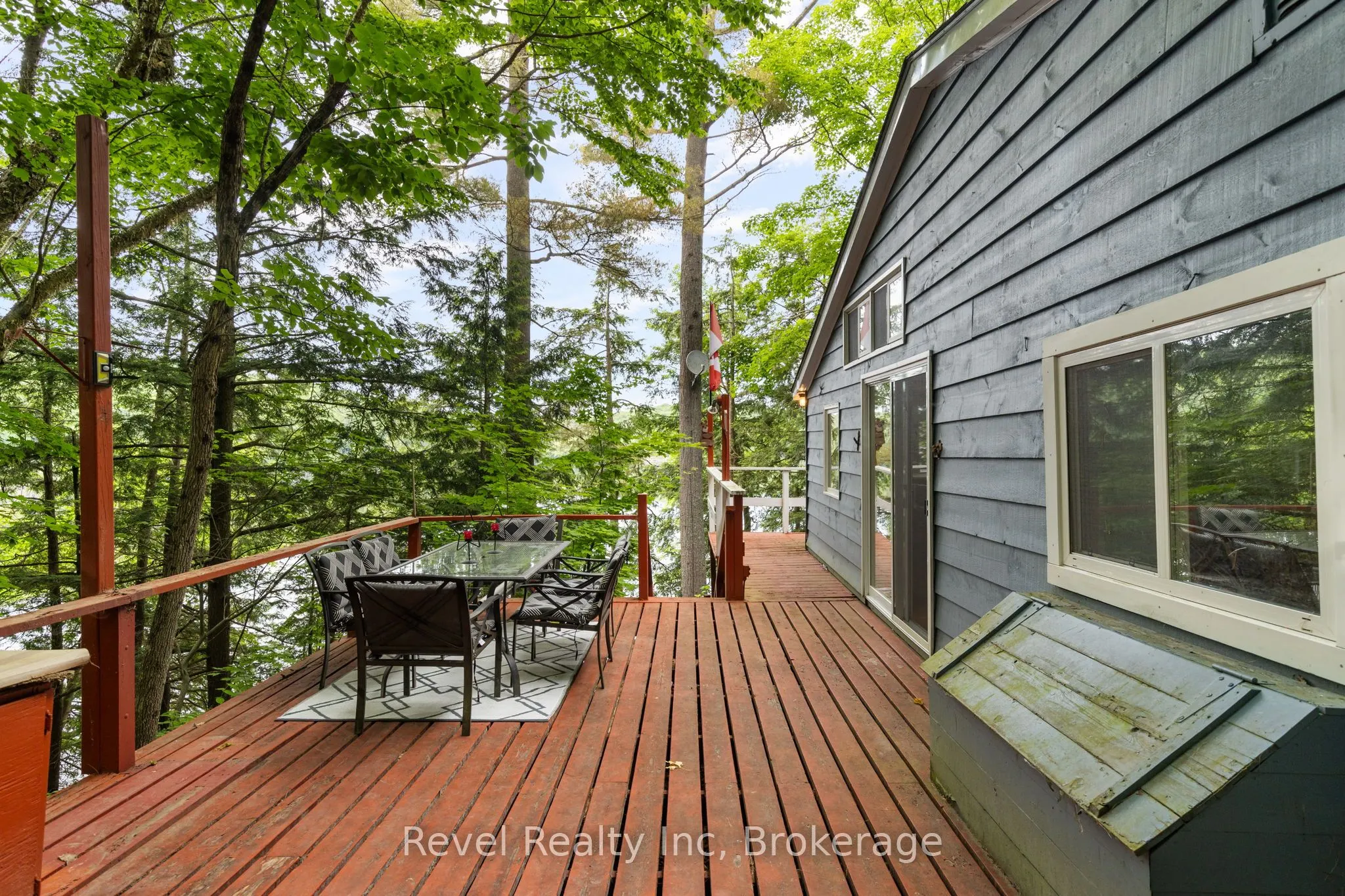 1096 Cowan Park Road