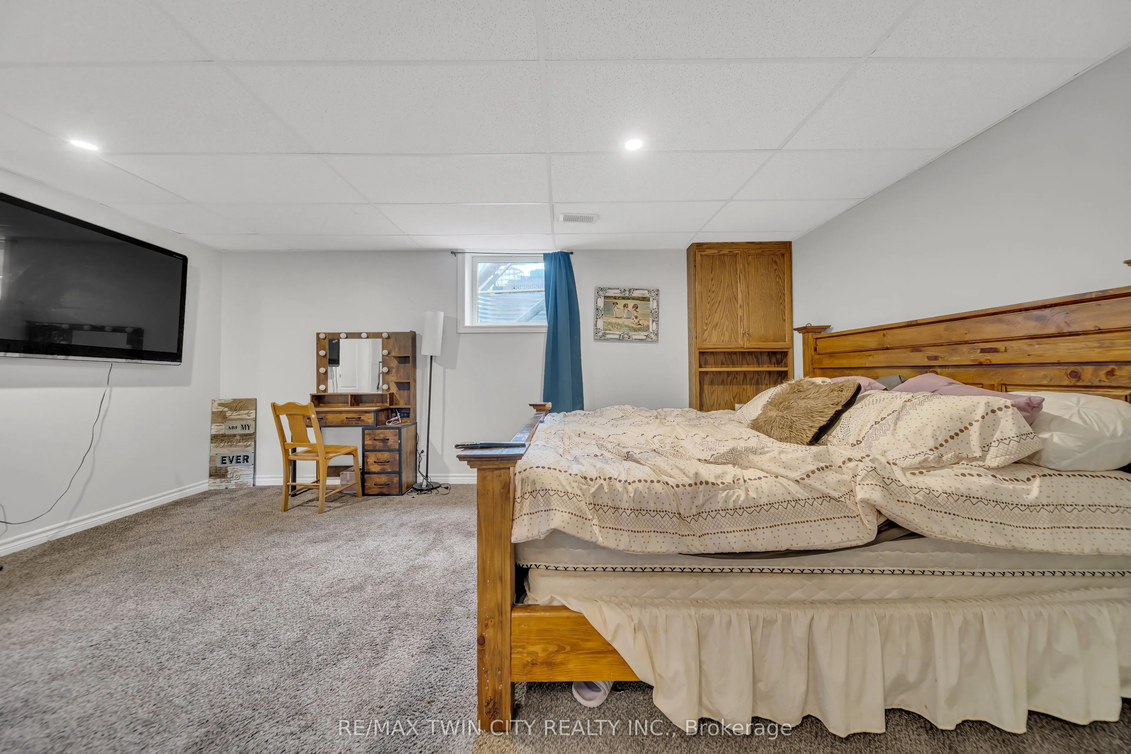 468 Manitoba Road