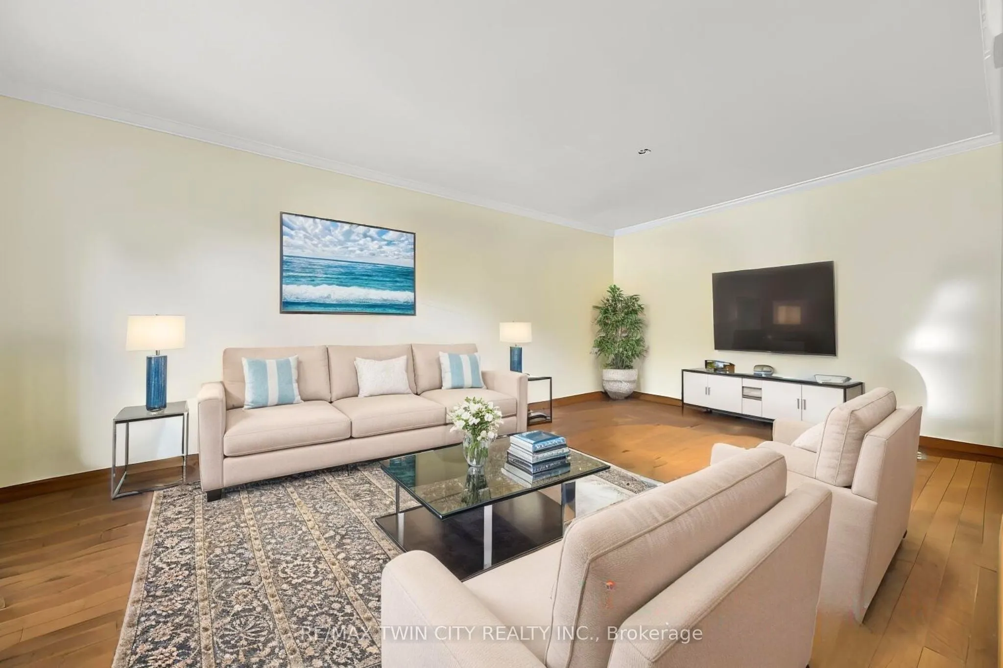 468 Manitoba Road