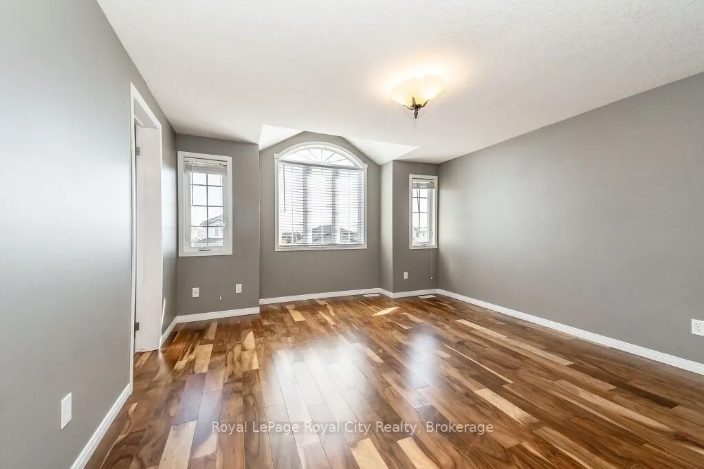 64 SHACKLETON Drive