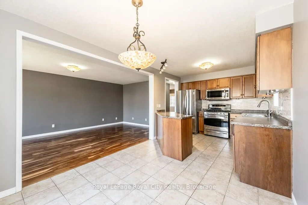 64 SHACKLETON Drive
