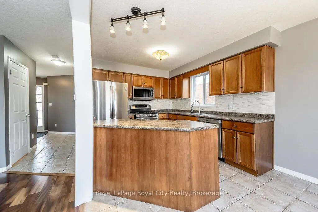 64 SHACKLETON Drive
