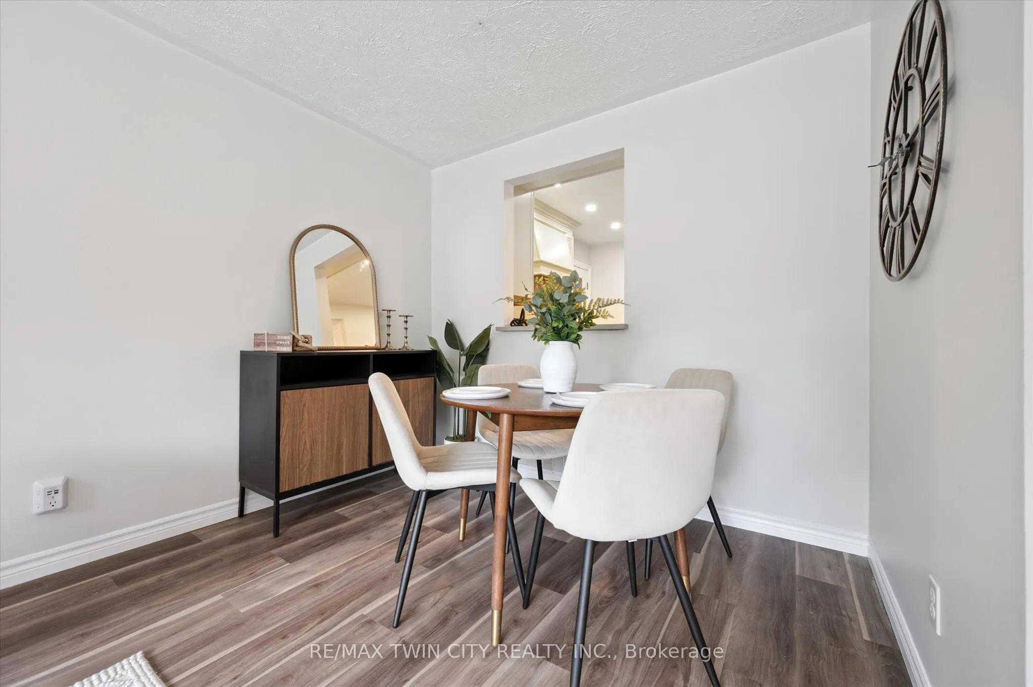 191 Silver Aspen Crescent