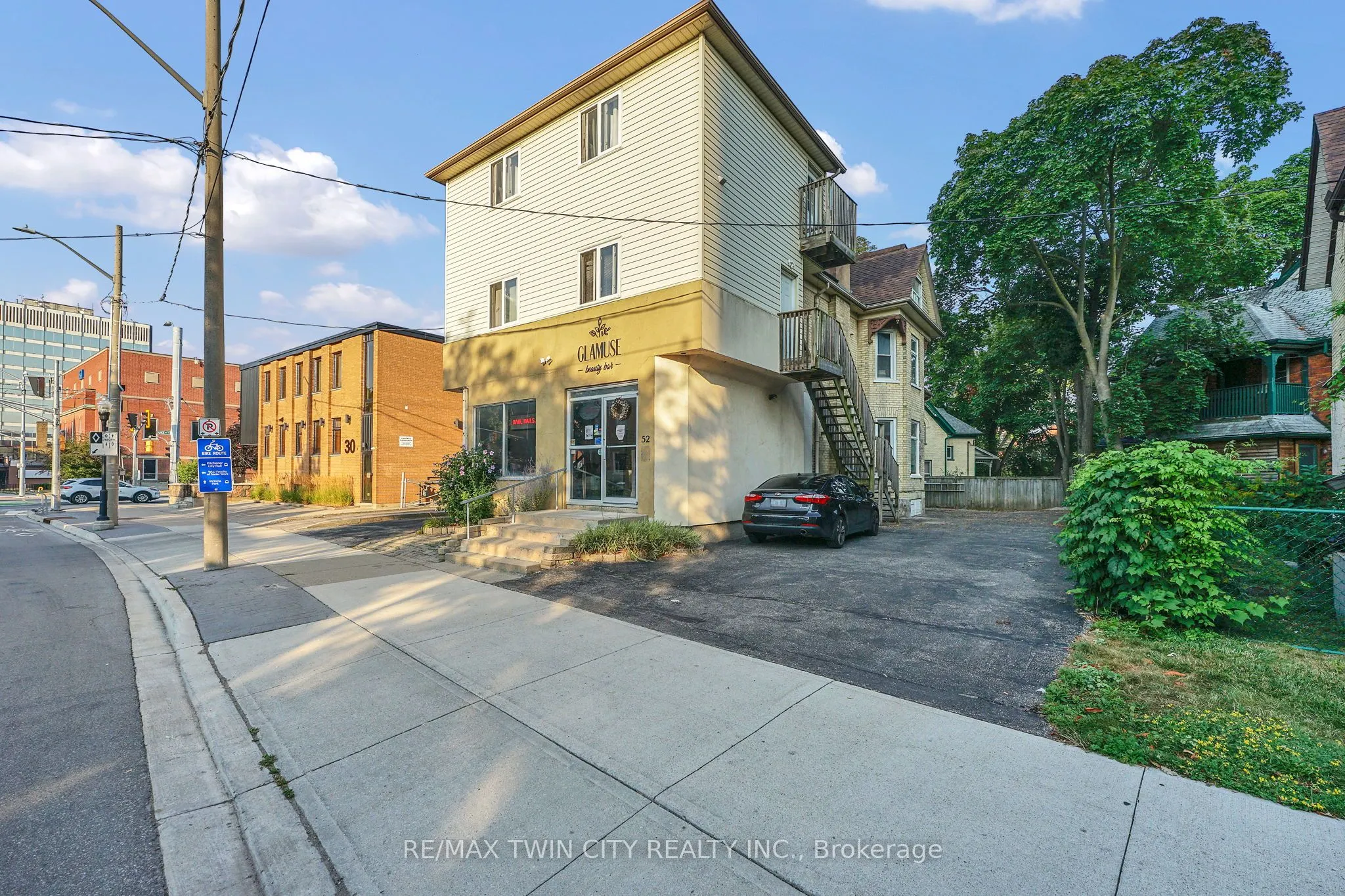 52 WATER Street N