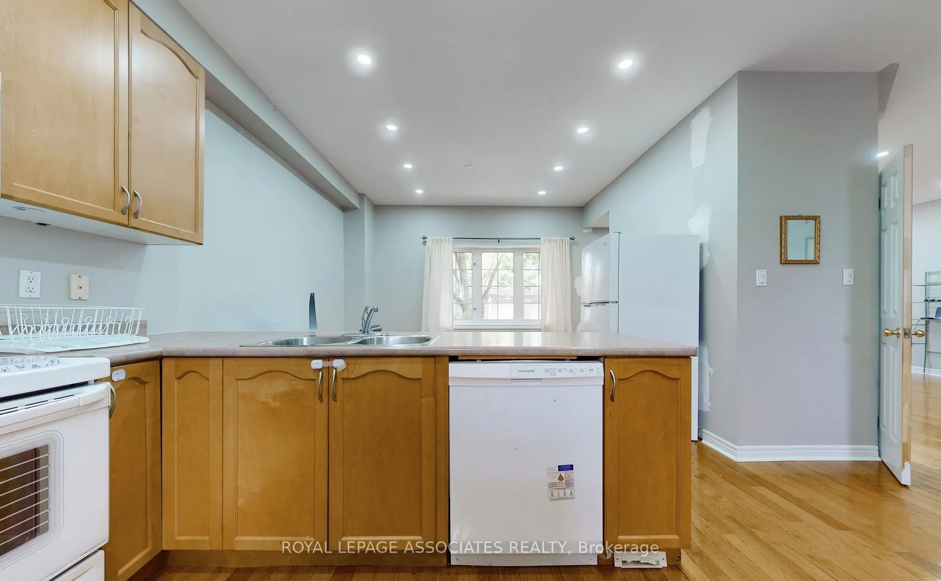 100 Beddoe Drive, #25