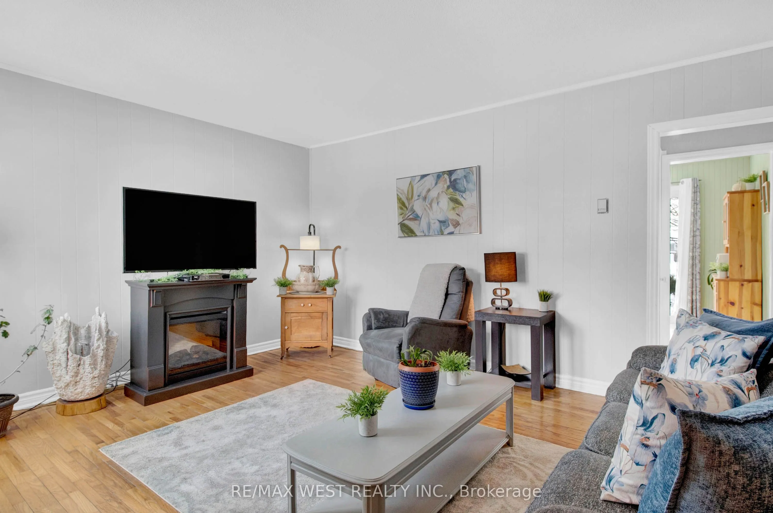 15 Millwood Road