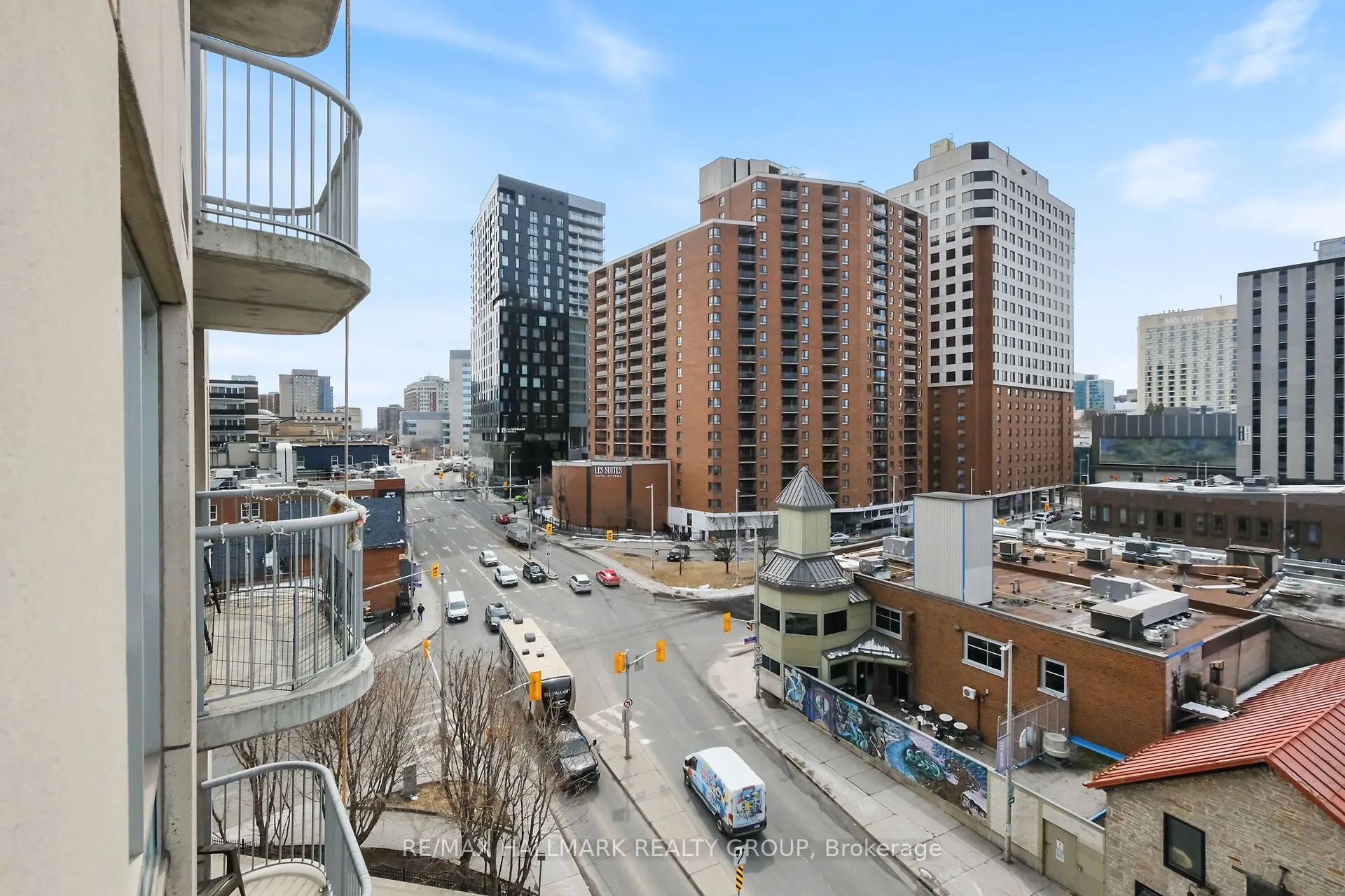 200 Rideau Street, #706