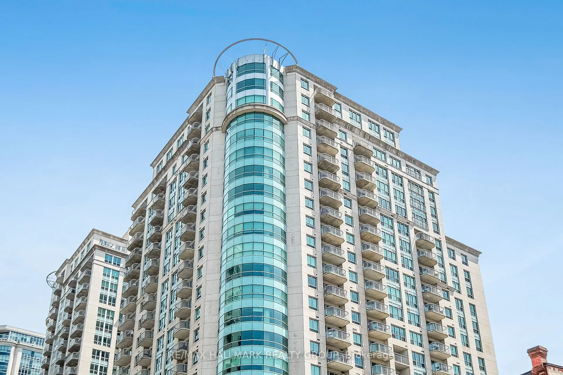 200 Rideau Street, #706
