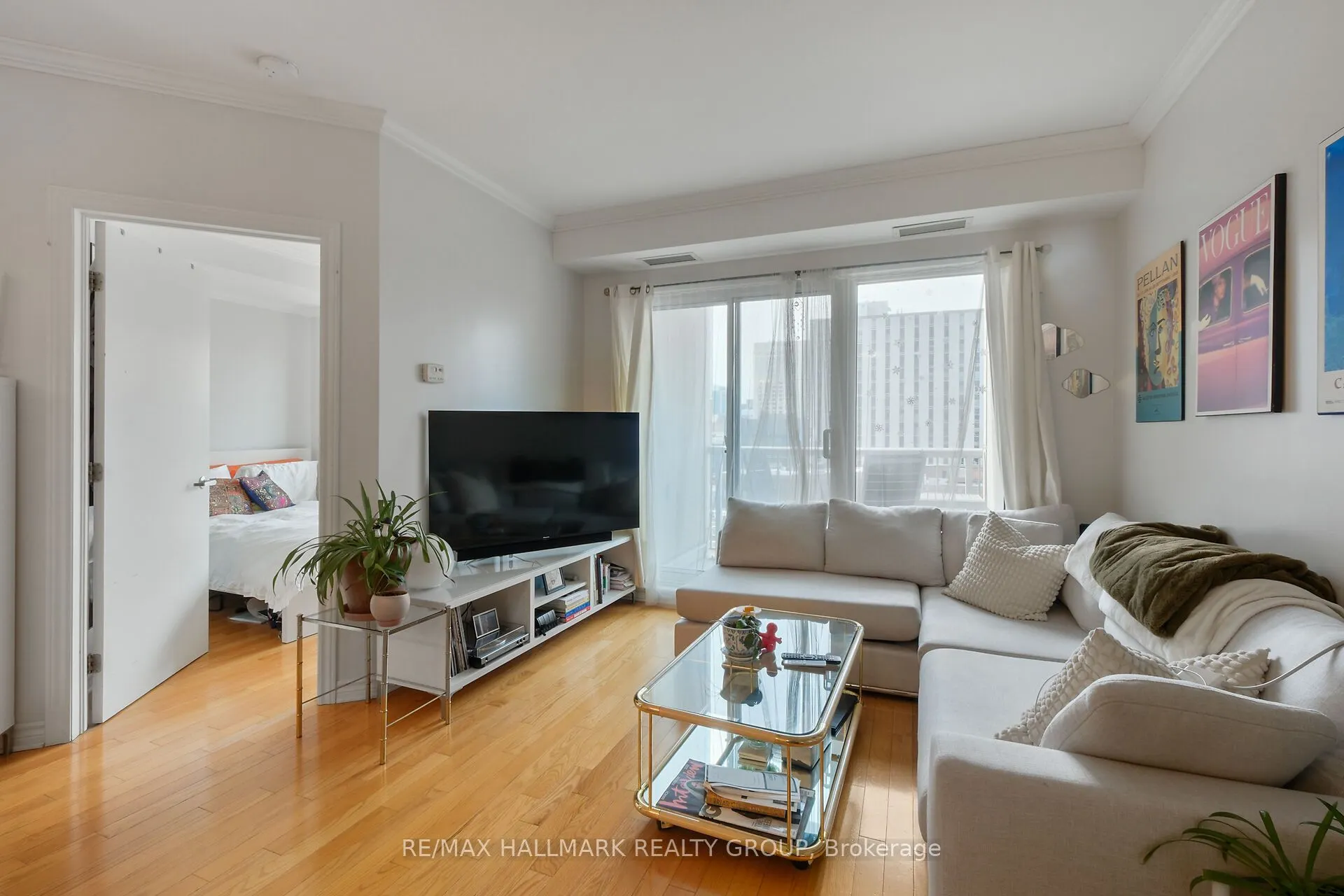 200 Rideau Street, #706