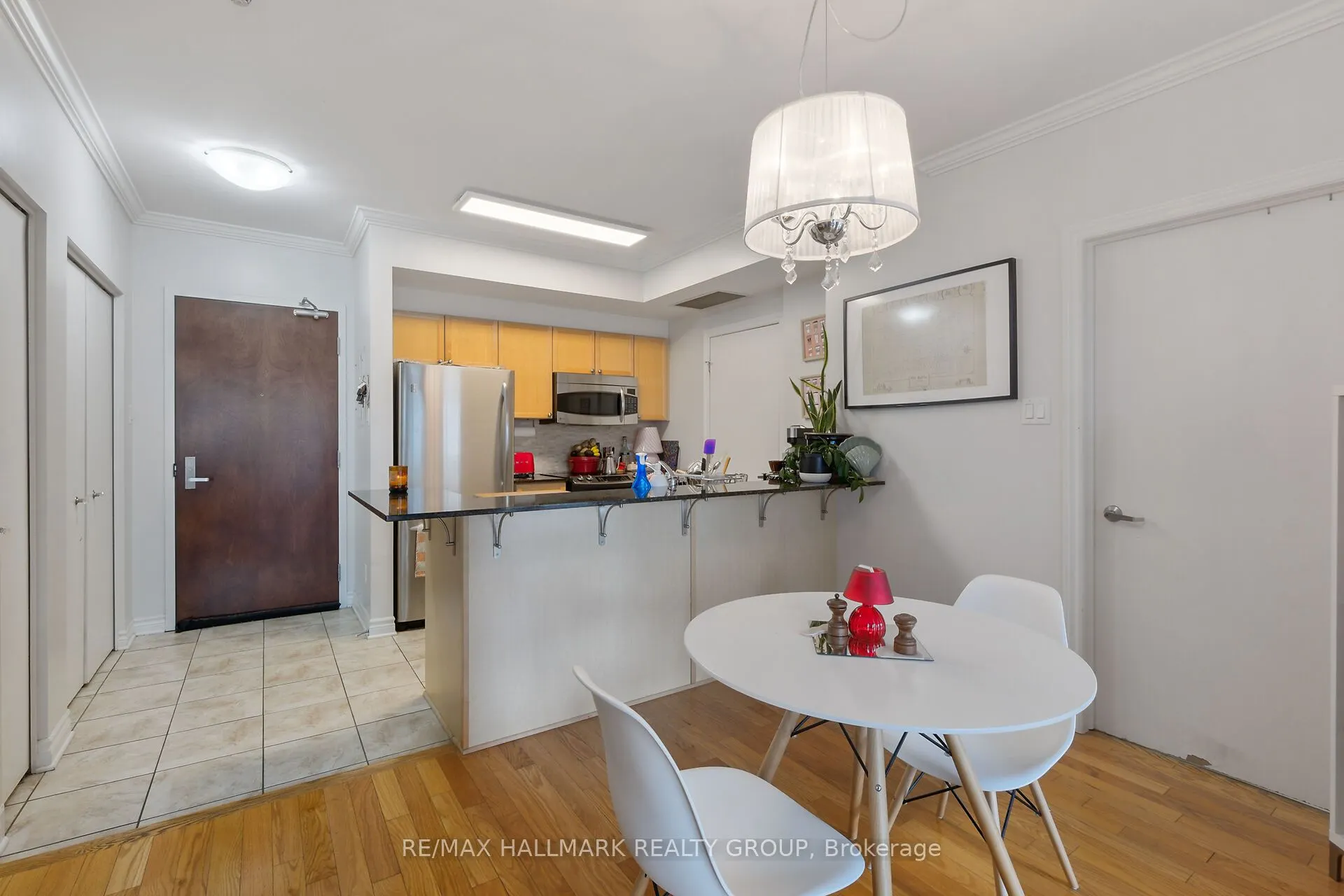 200 Rideau Street, #706