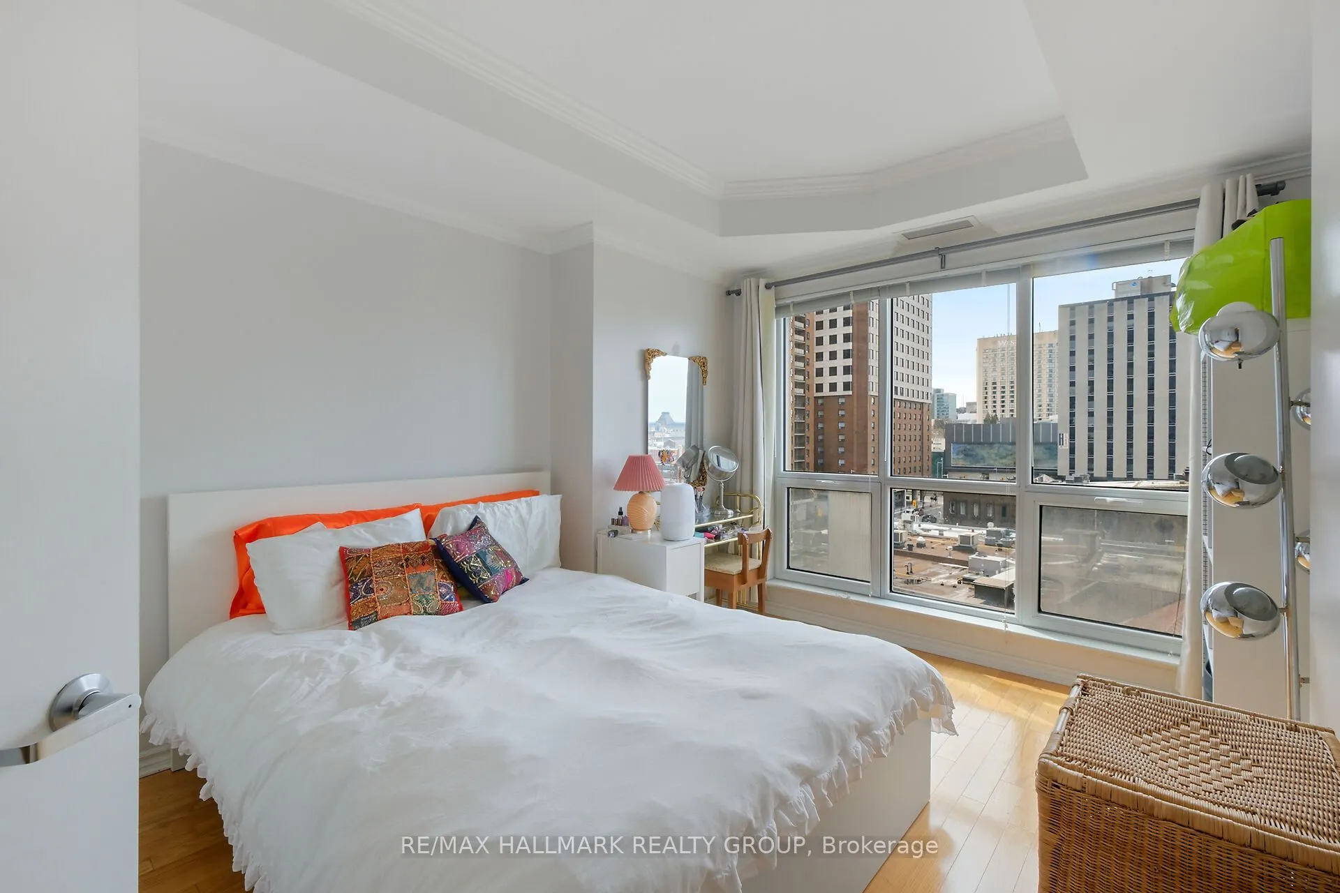 200 Rideau Street, #706