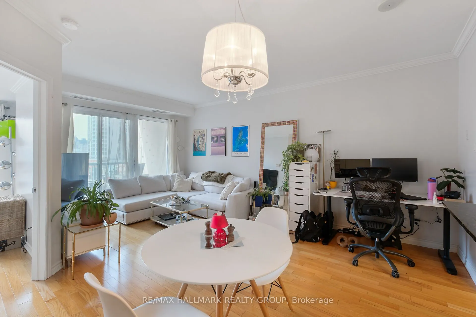 200 Rideau Street, #706
