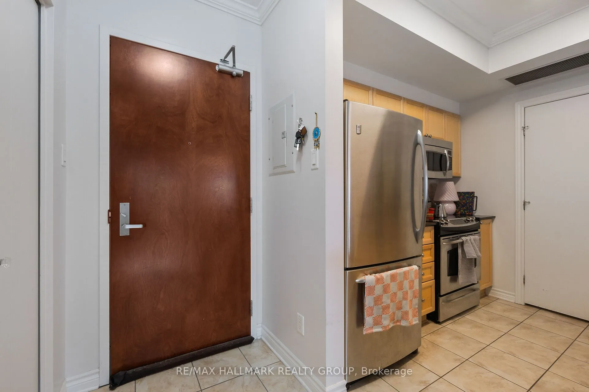 200 Rideau Street, #706
