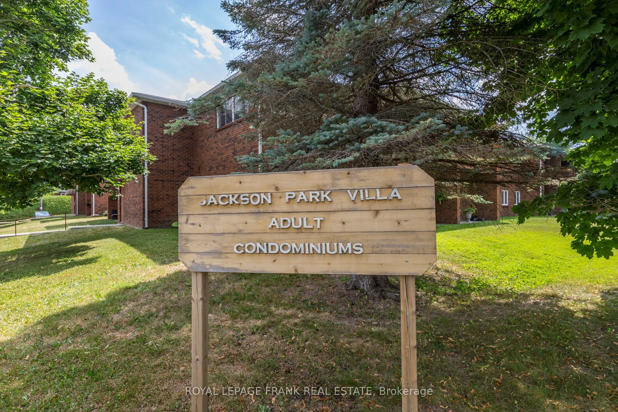 475 Parkhill Road W, #115