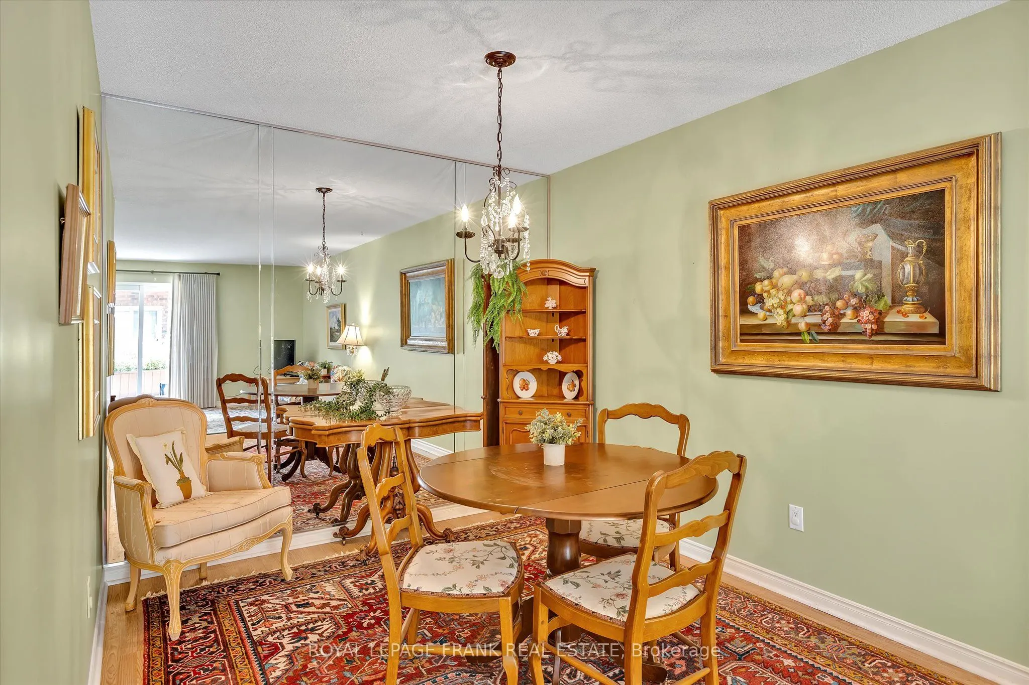475 Parkhill Road W, #115