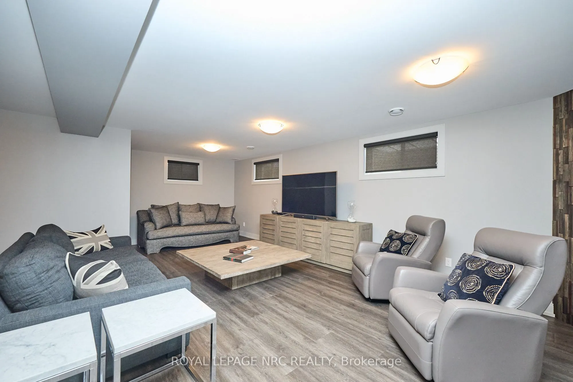 60 Rosewood Crescent