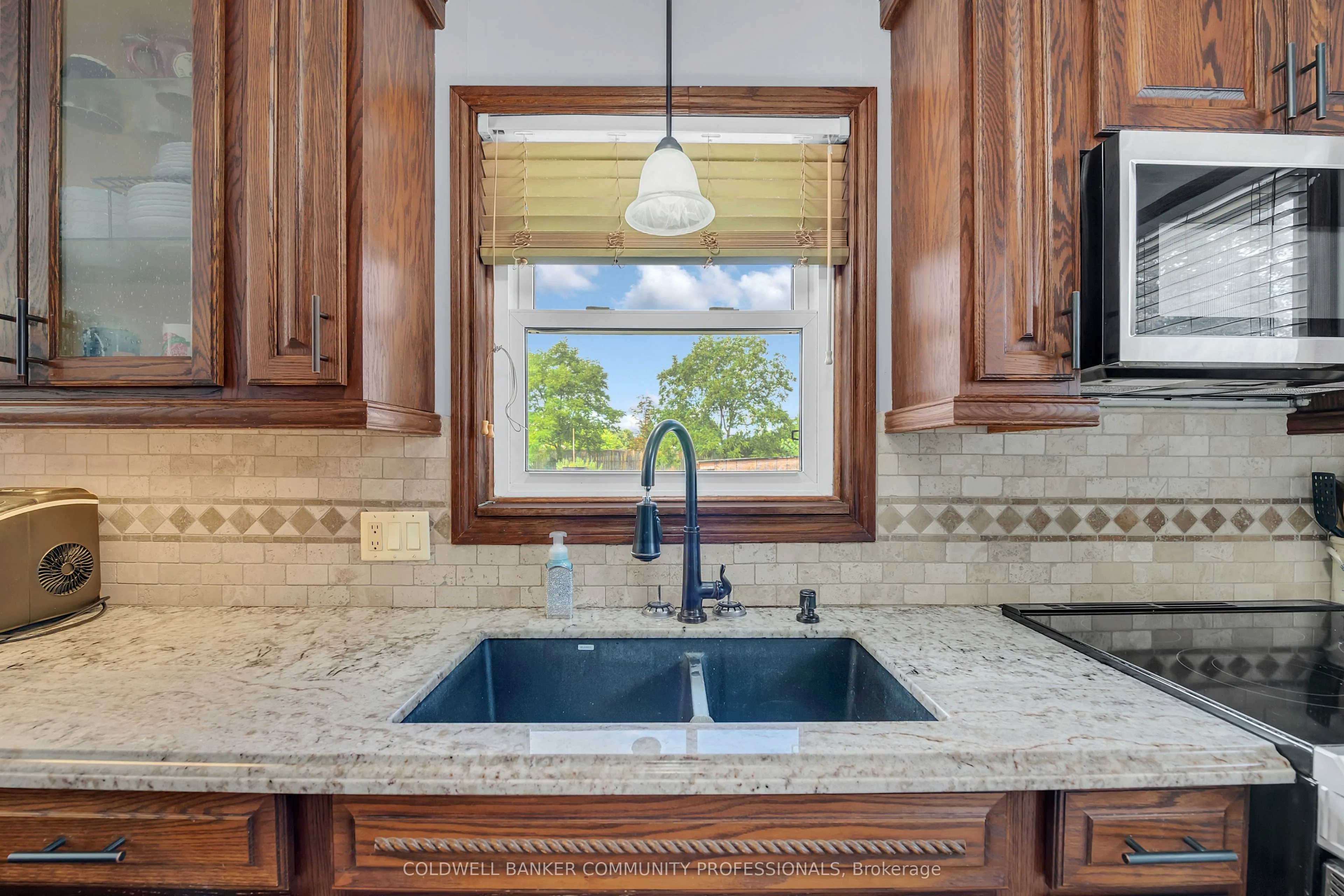 446 East 36th Street