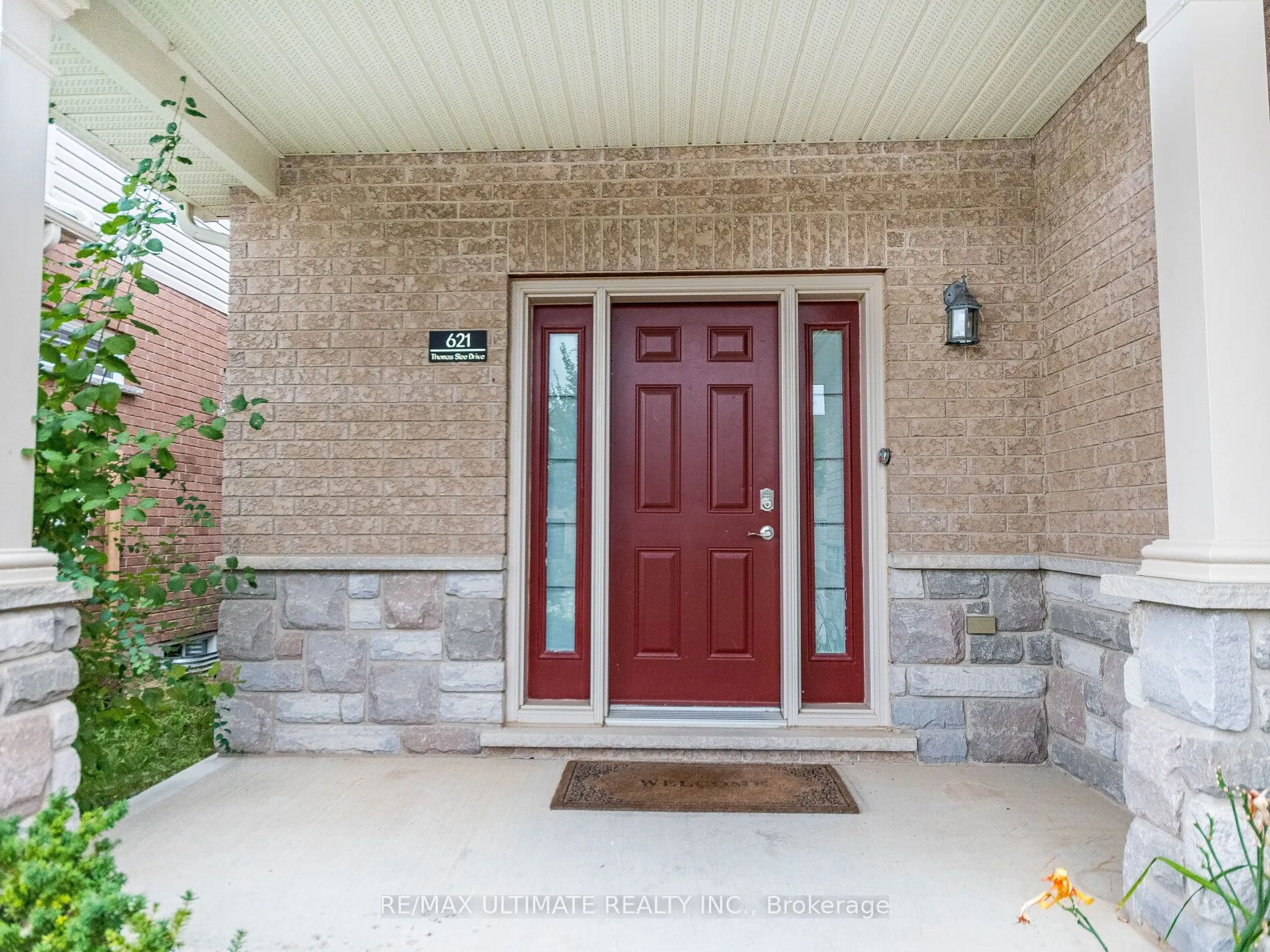 621 Thomas Slee Drive