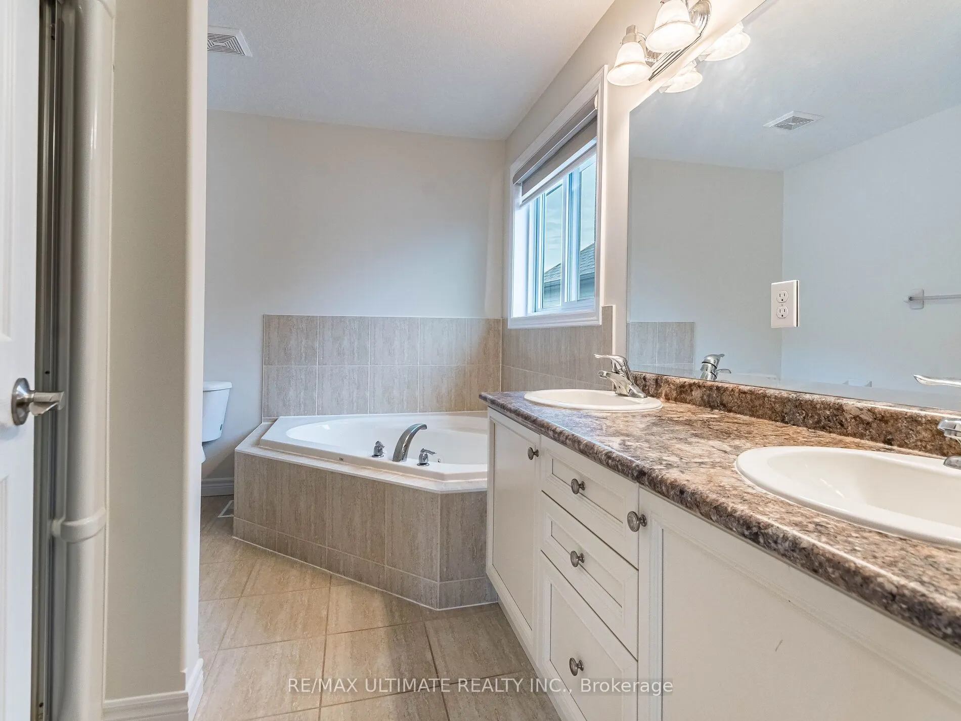 621 Thomas Slee Drive