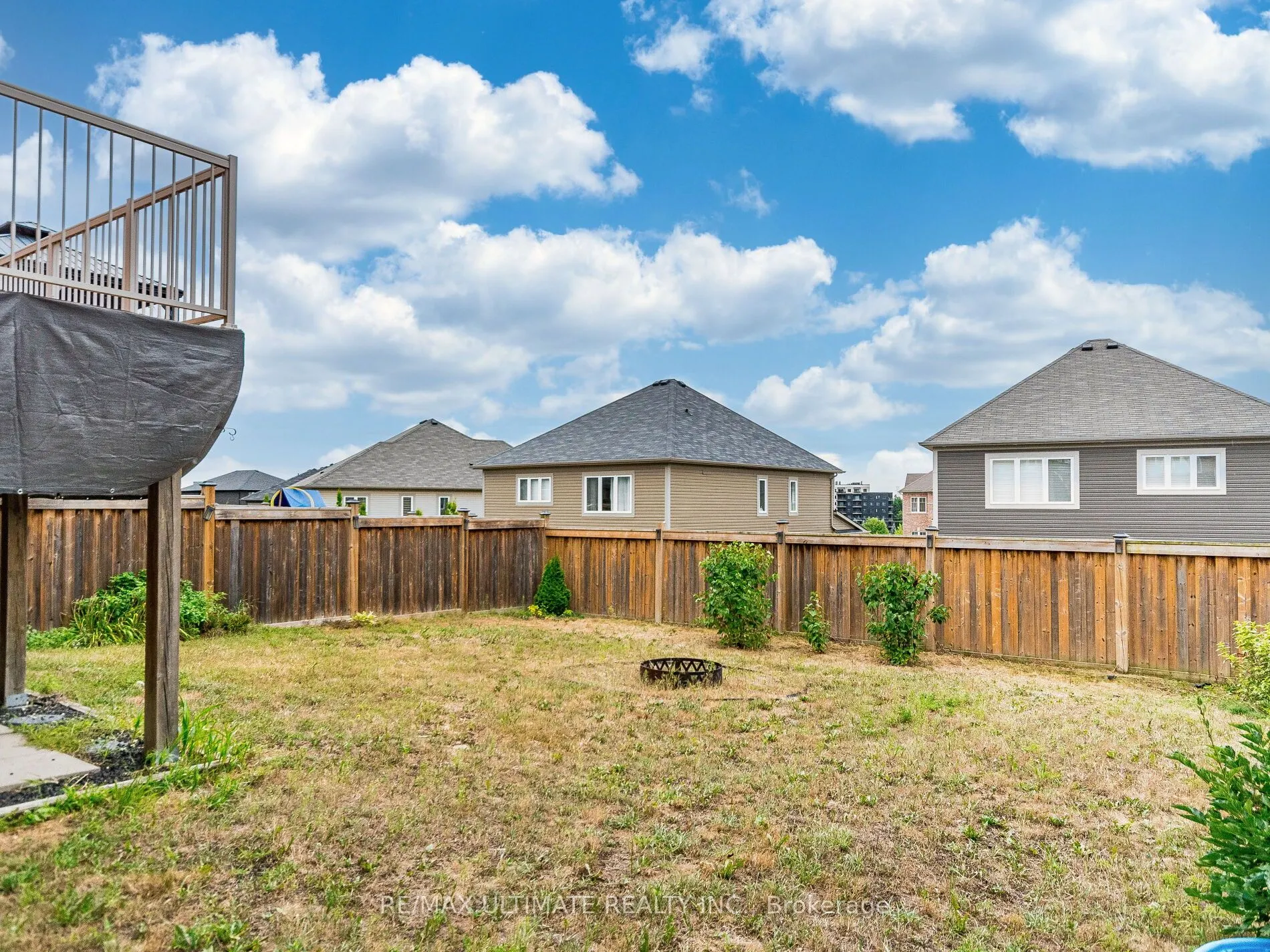 621 Thomas Slee Drive