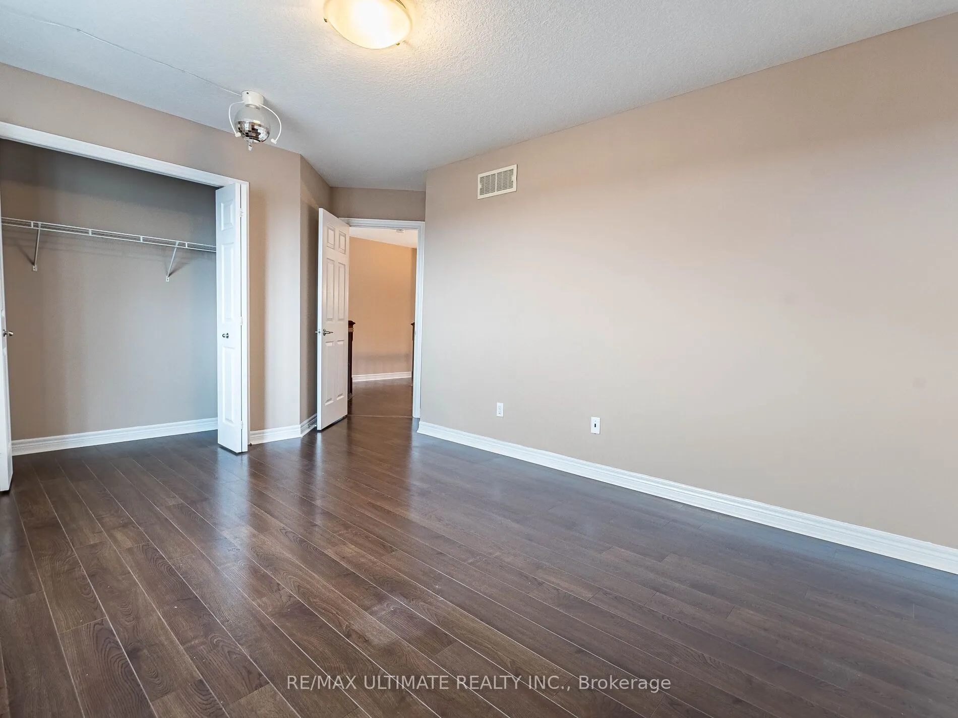 621 Thomas Slee Drive