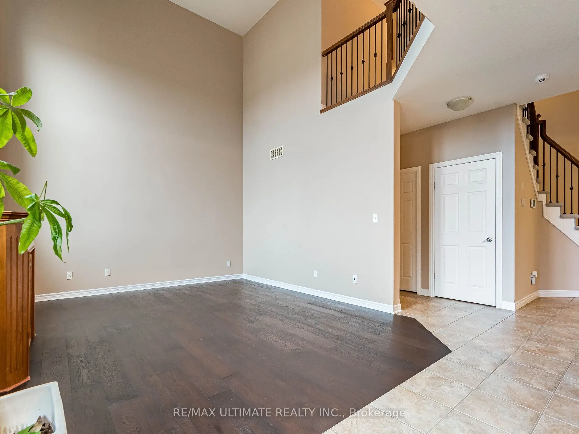 621 Thomas Slee Drive
