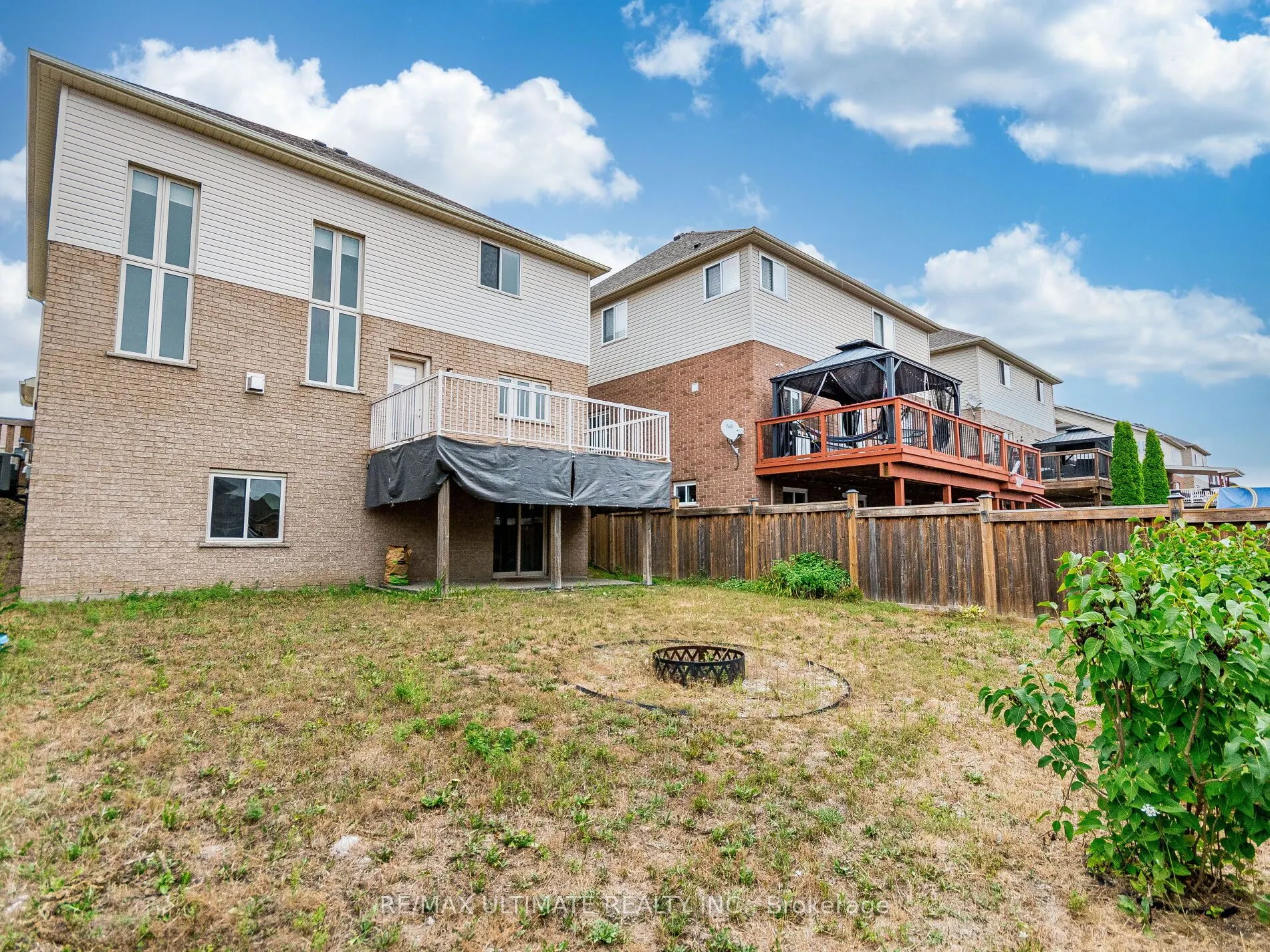 621 Thomas Slee Drive