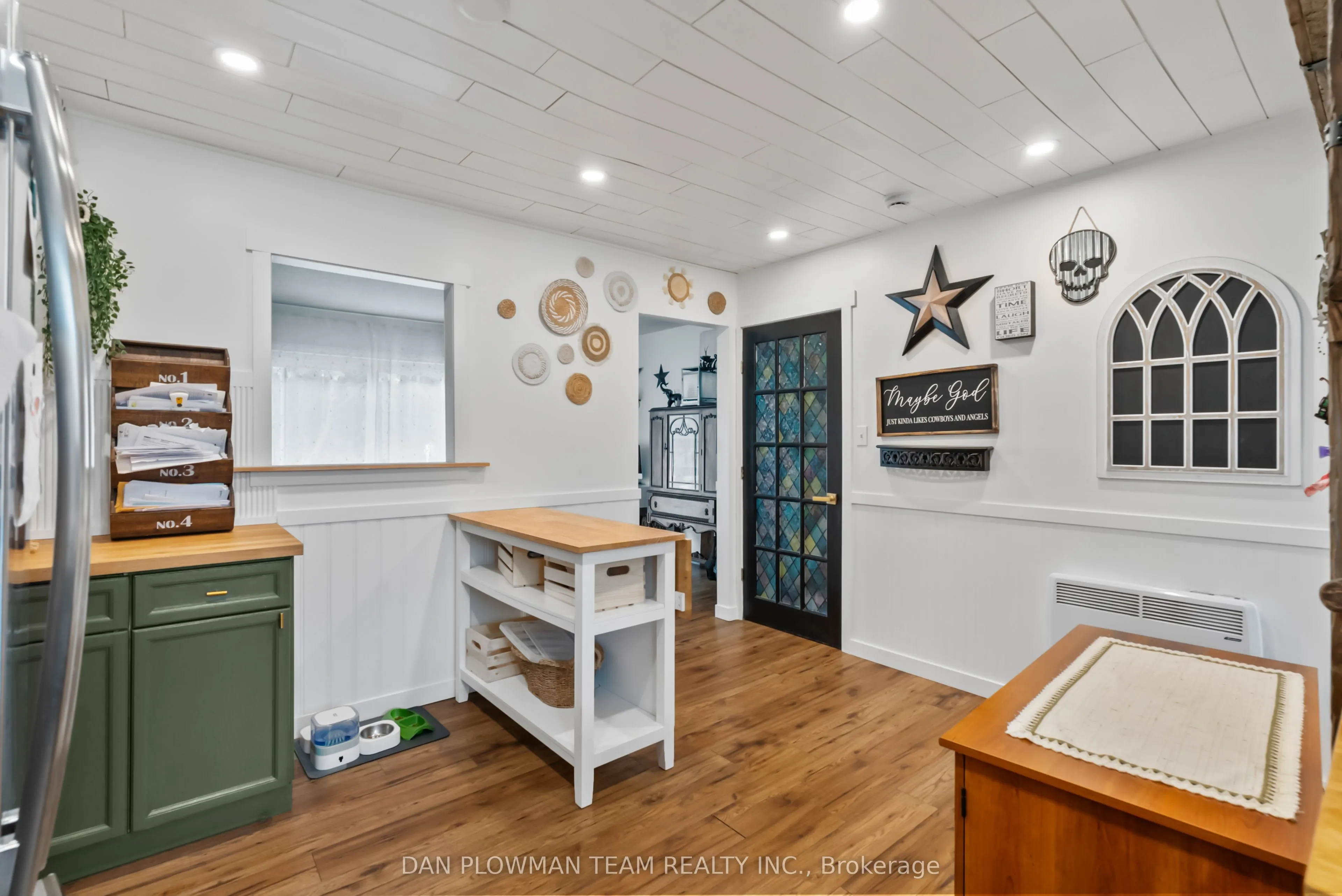400 Westwood Drive, #F6