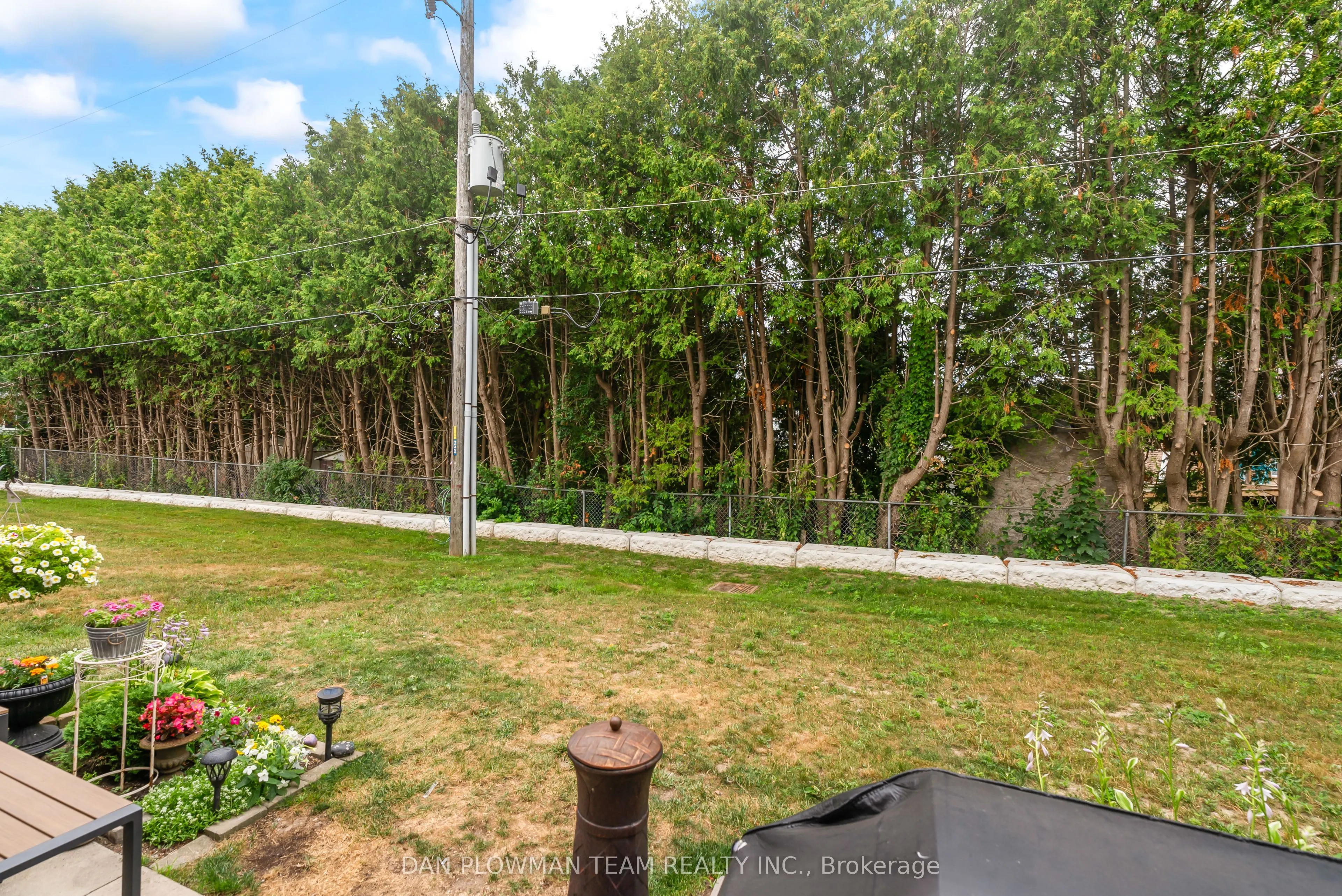 400 Westwood Drive, #F6