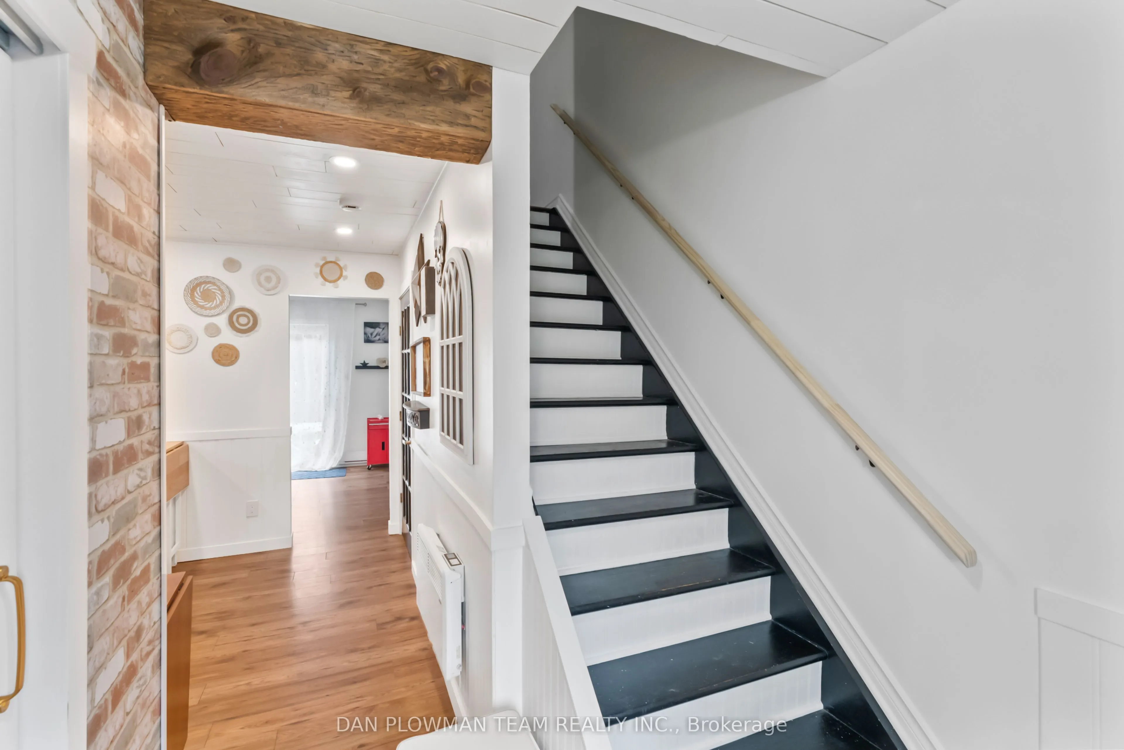 400 Westwood Drive, #F6