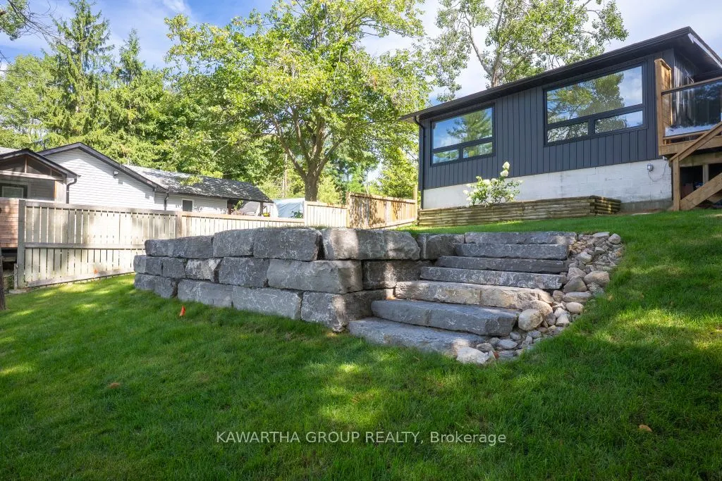 77 North Taylor Road