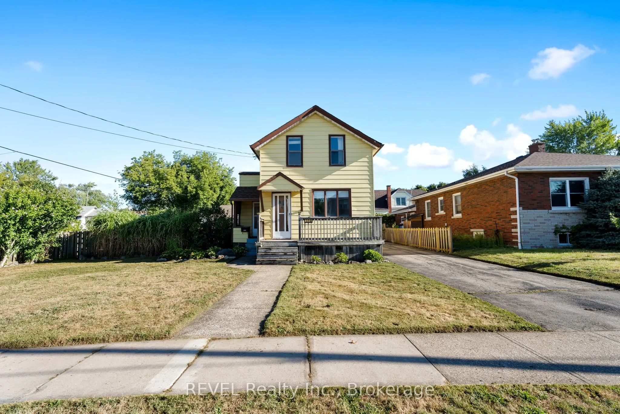 206 Bell Street
