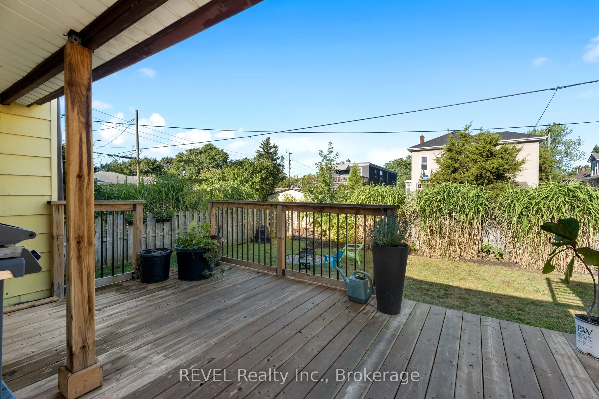 206 Bell Street