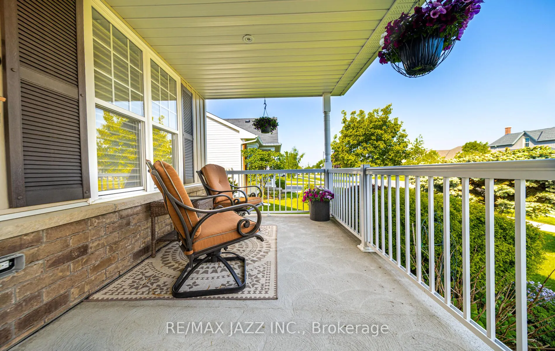 393 Lakeshore Road