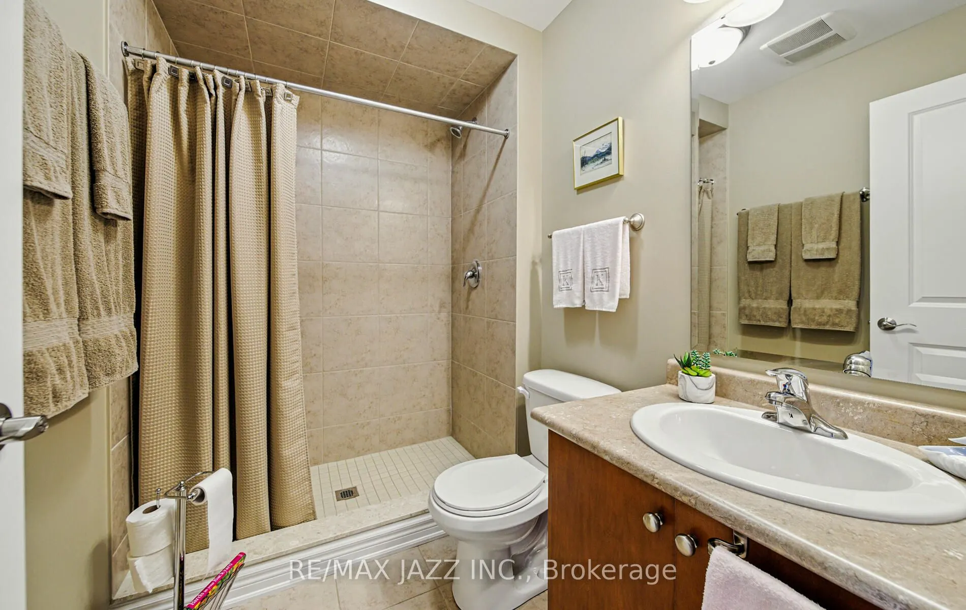 393 Lakeshore Road