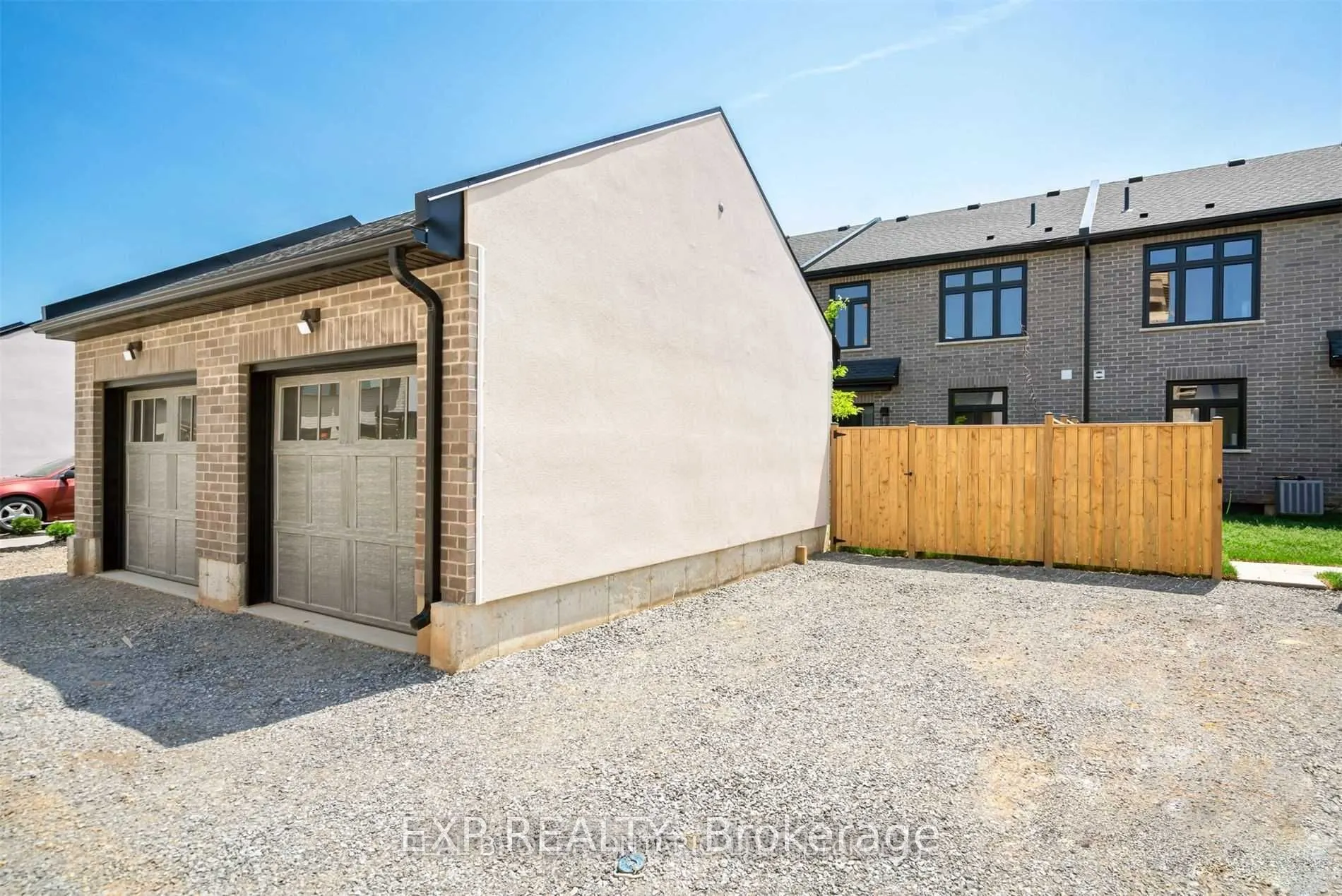 141 Summersides Boulevard