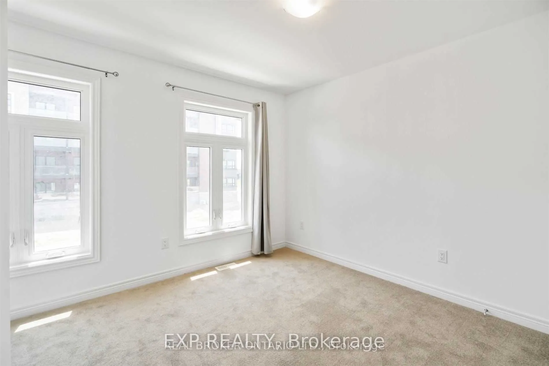 141 Summersides Boulevard