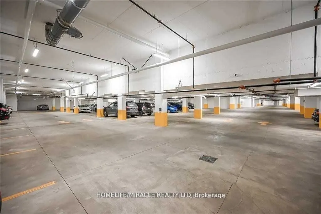 2750 King Street E, #213
