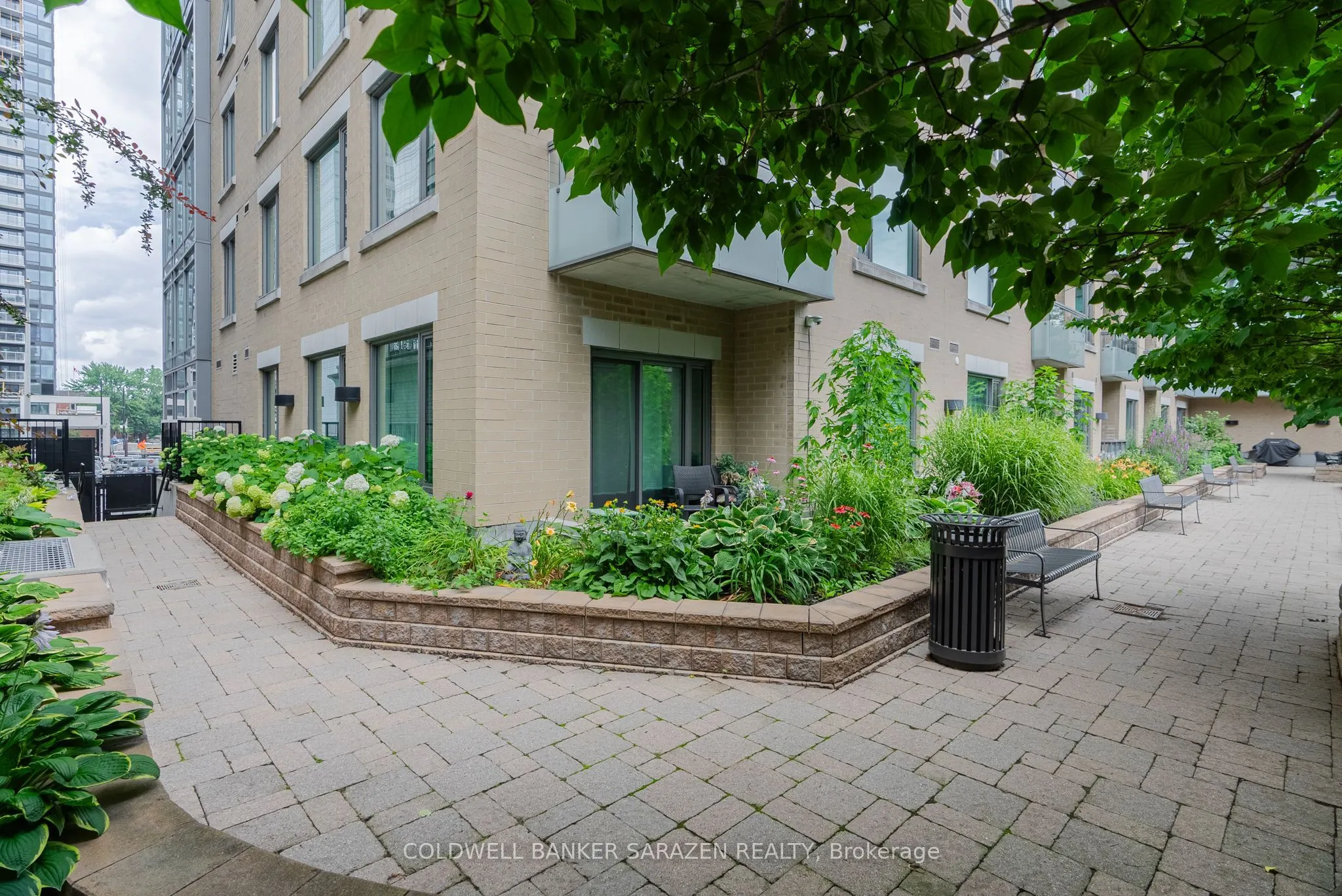 238 Besserer Street, #1015