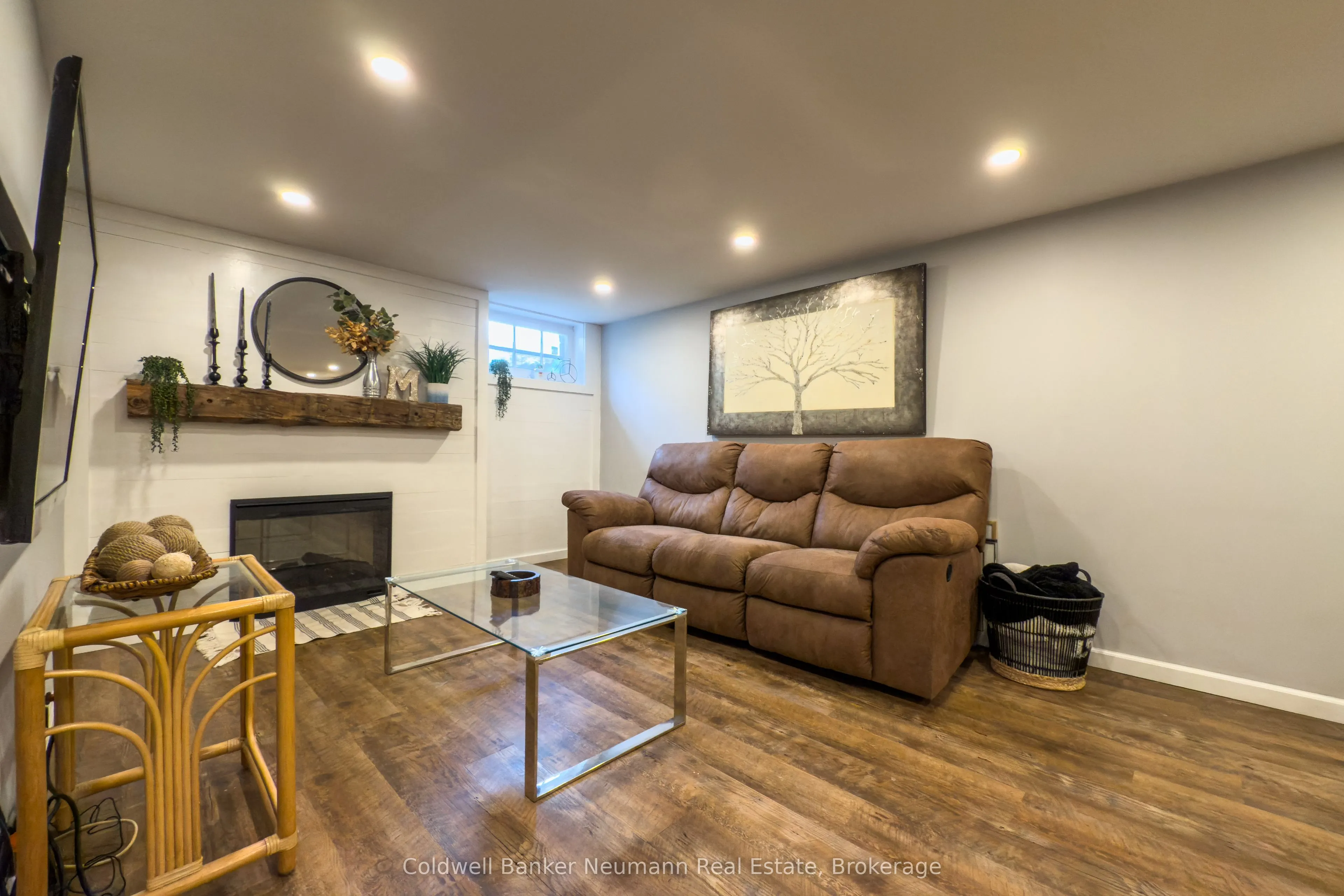 10 Western Avenue, #Lower