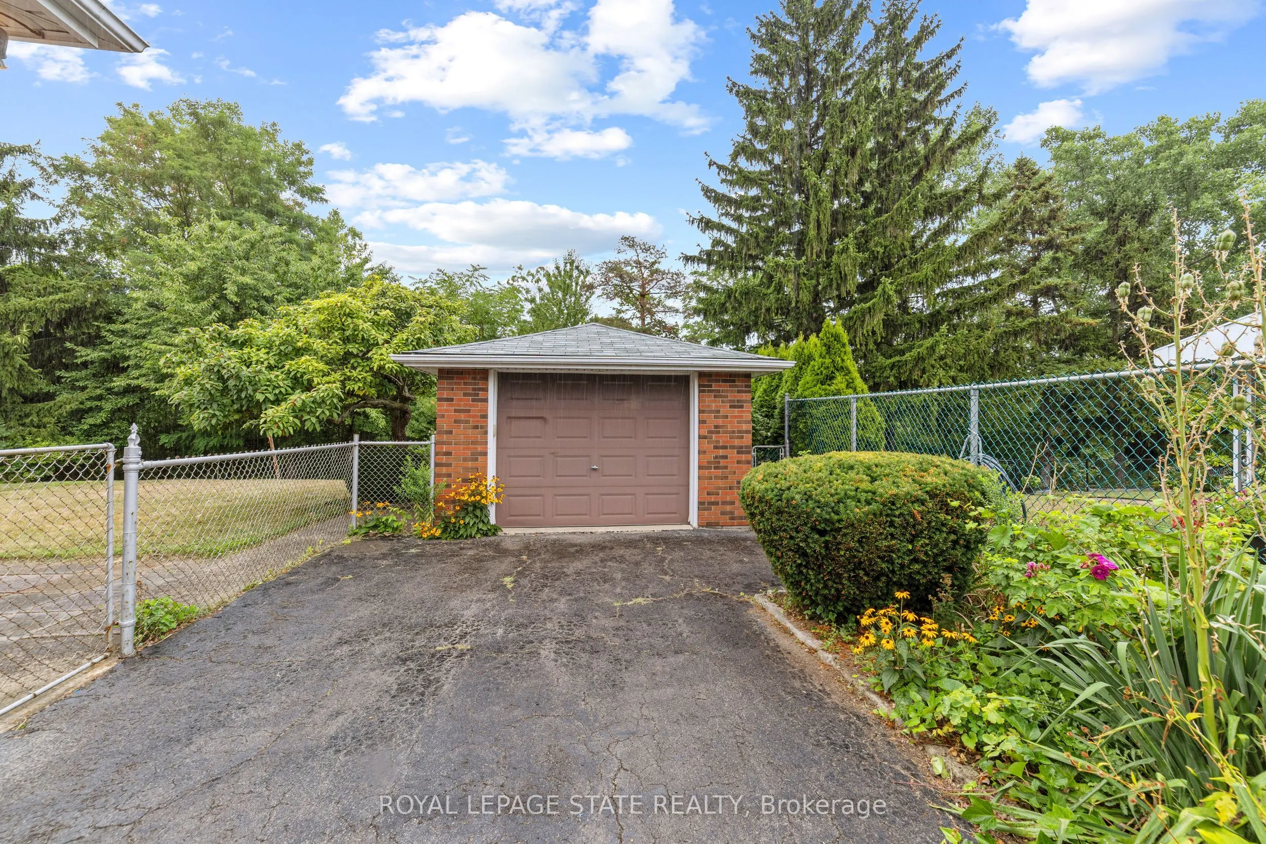 347 Hixon Road