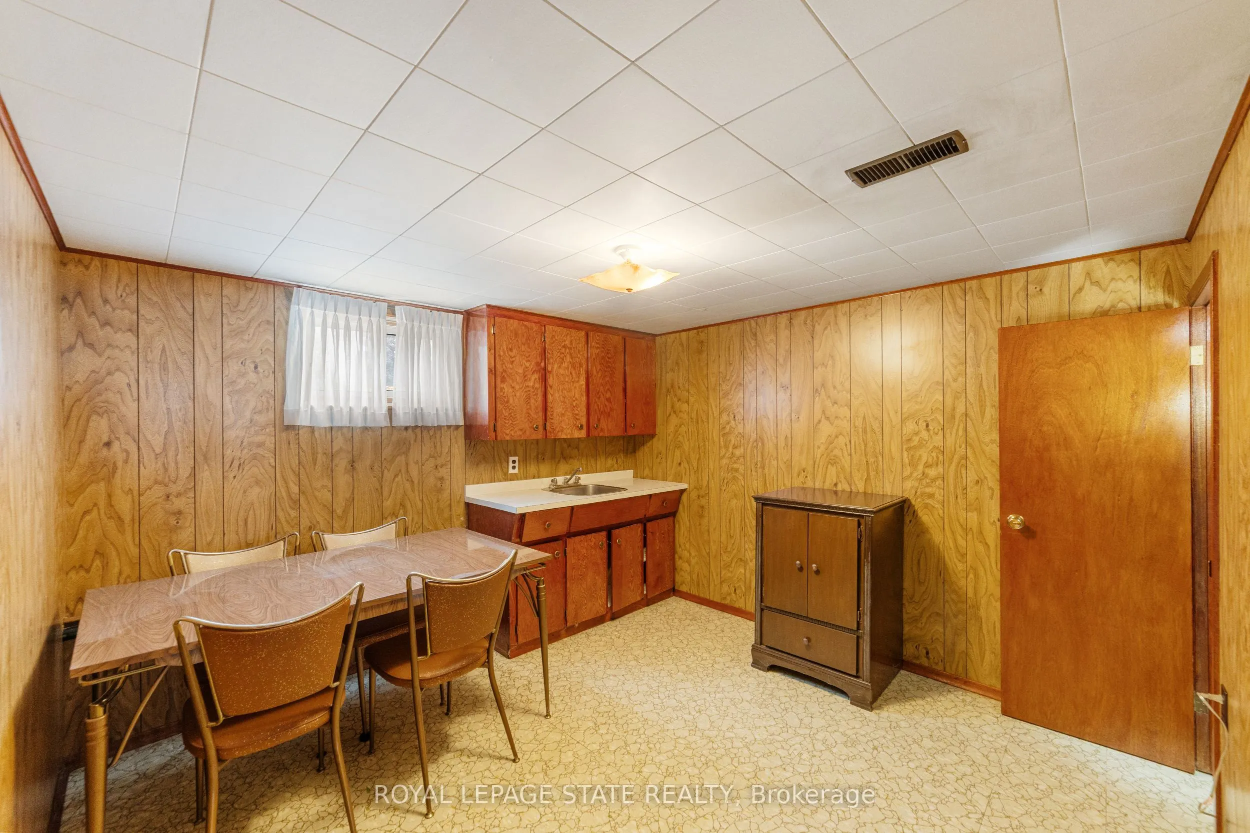 347 Hixon Road