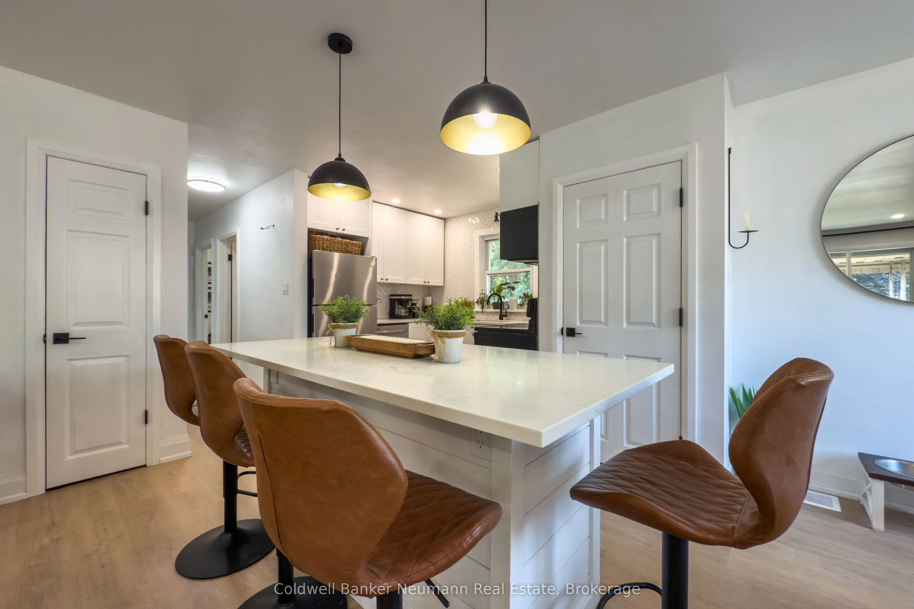 10 Western Avenue, #Upper