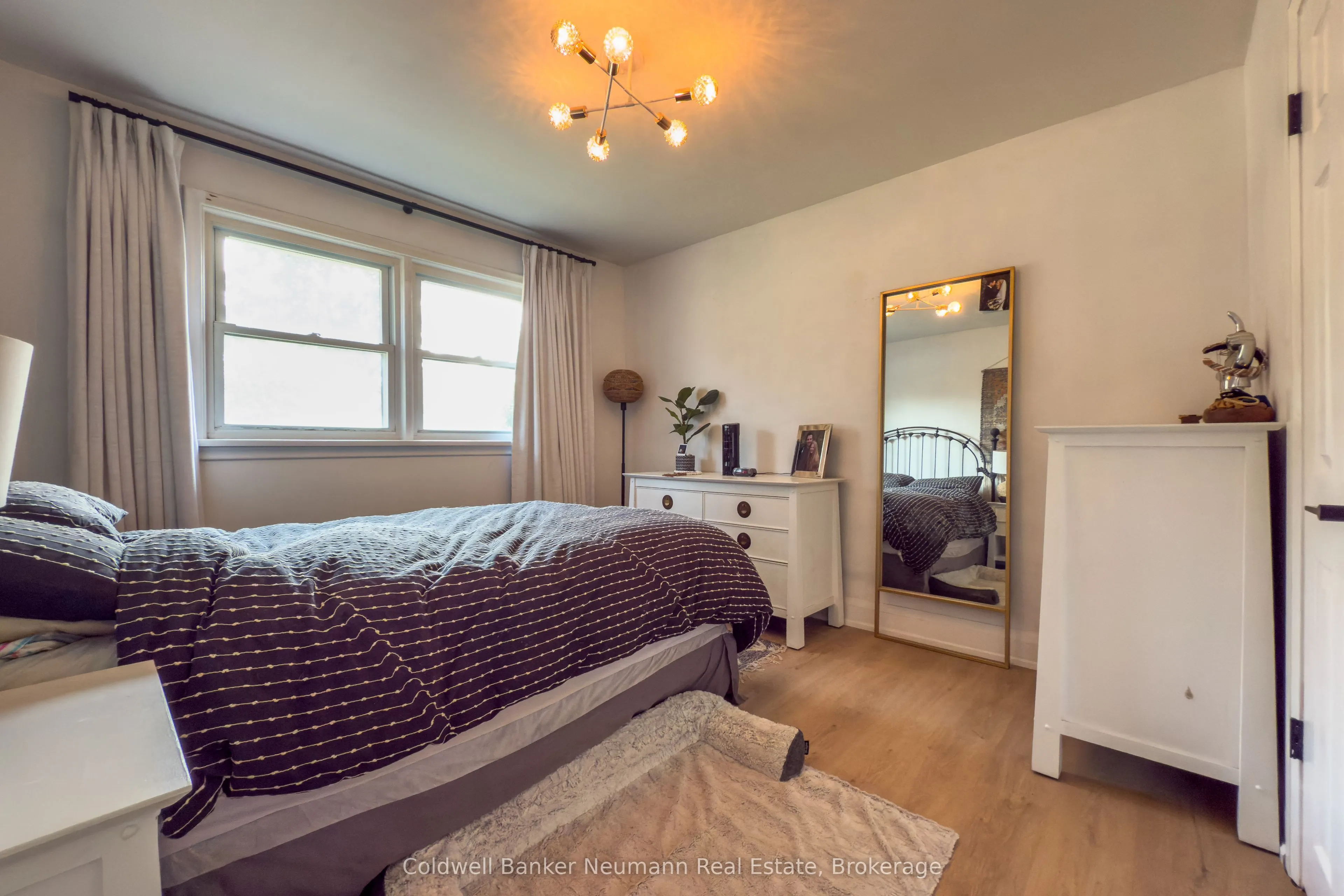10 Western Avenue, #Upper