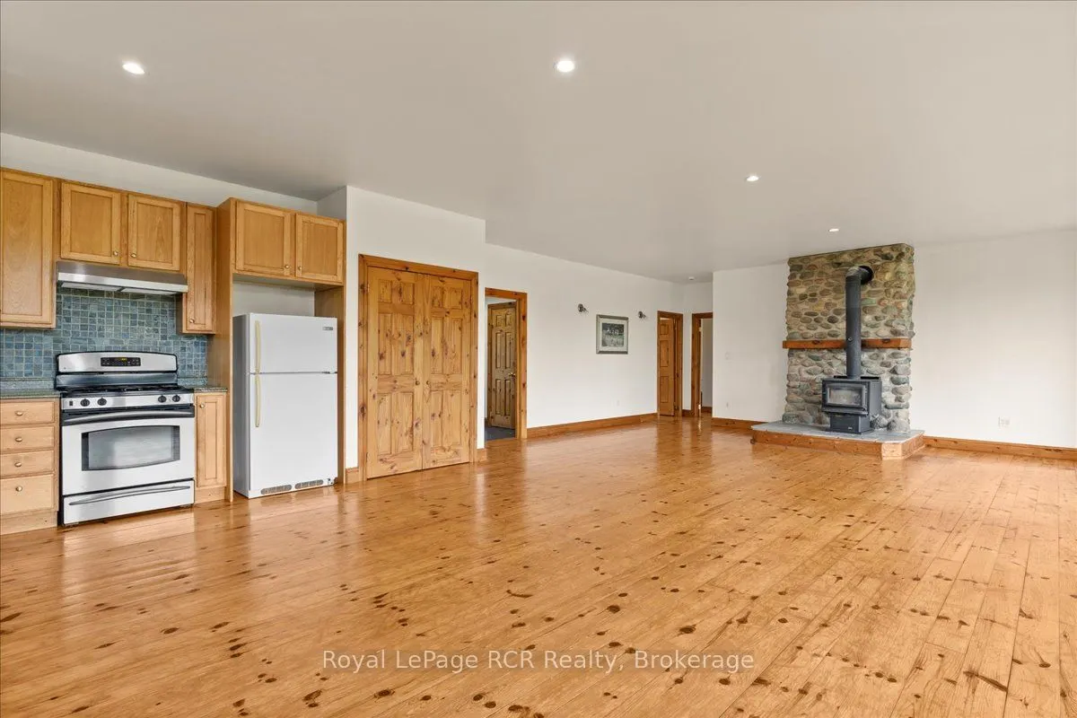 283054 Southgate-Glenelg Townline